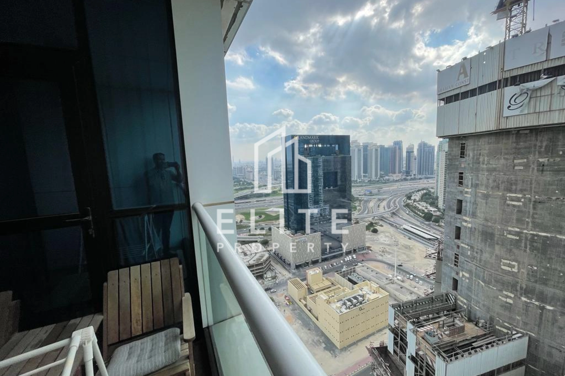 FAIRMONT RESIDENCES