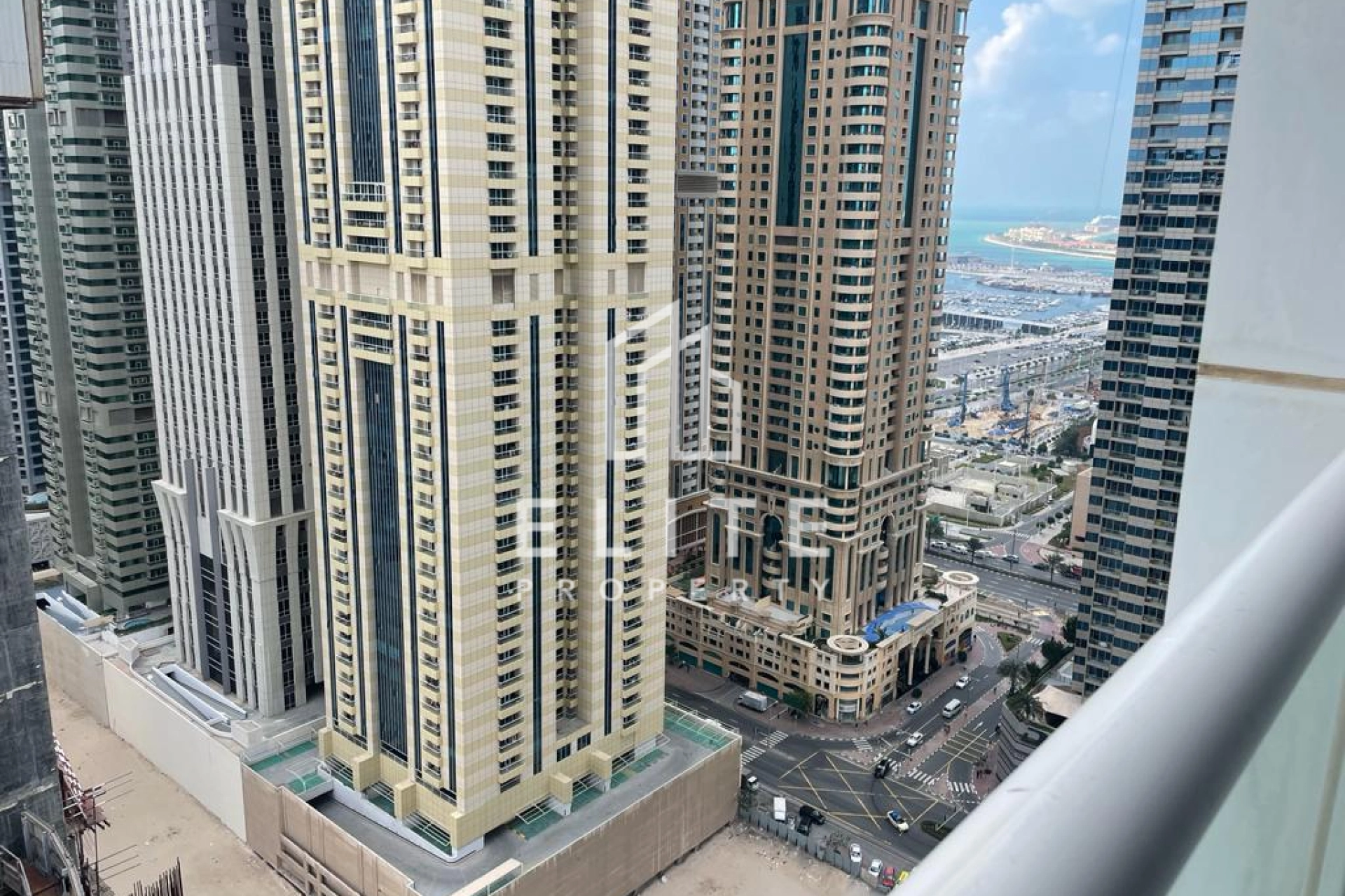 FAIRMONT RESIDENCES