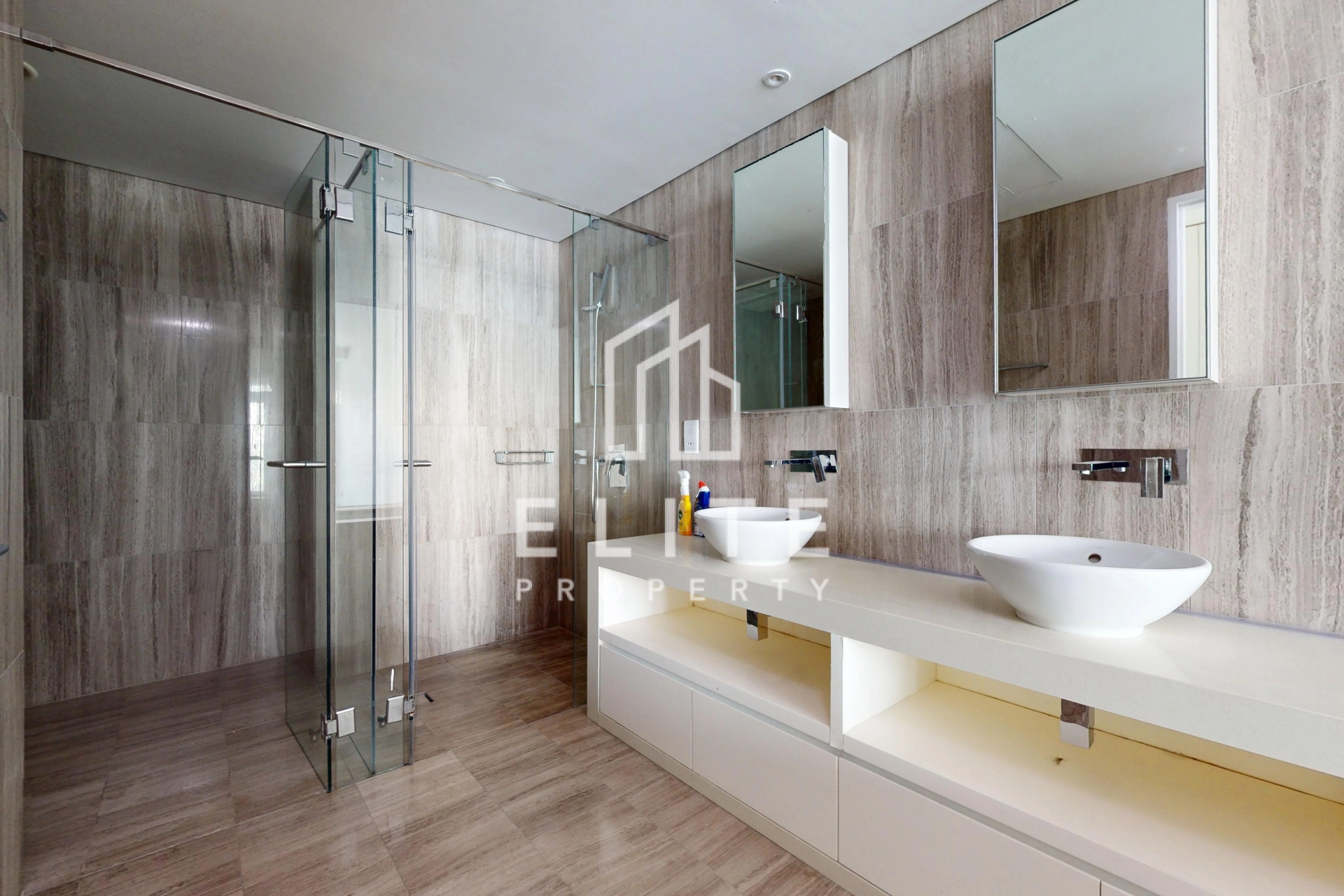 FAIRMONT RESIDENCES