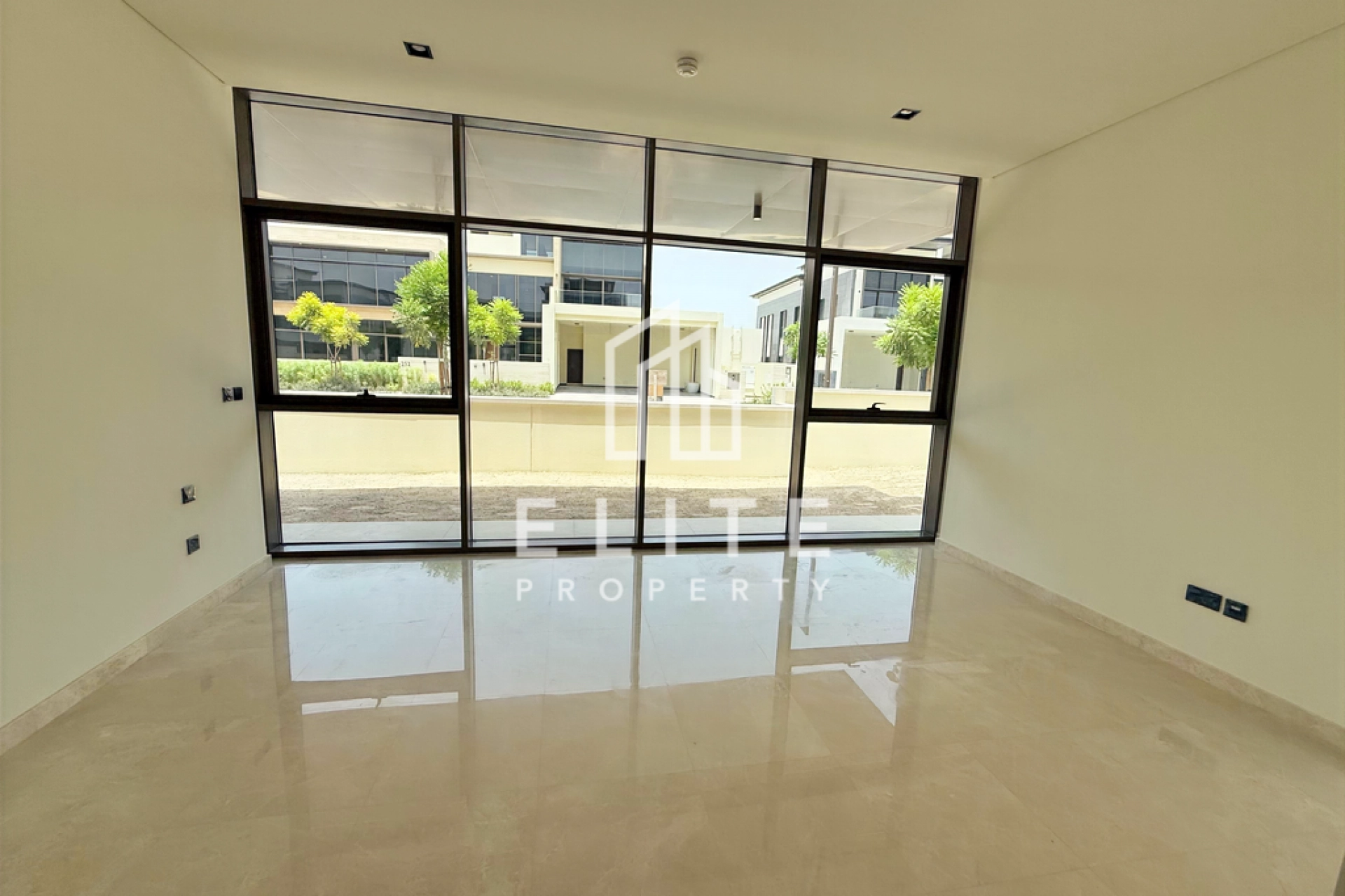 FAIRMONT RESIDENCES