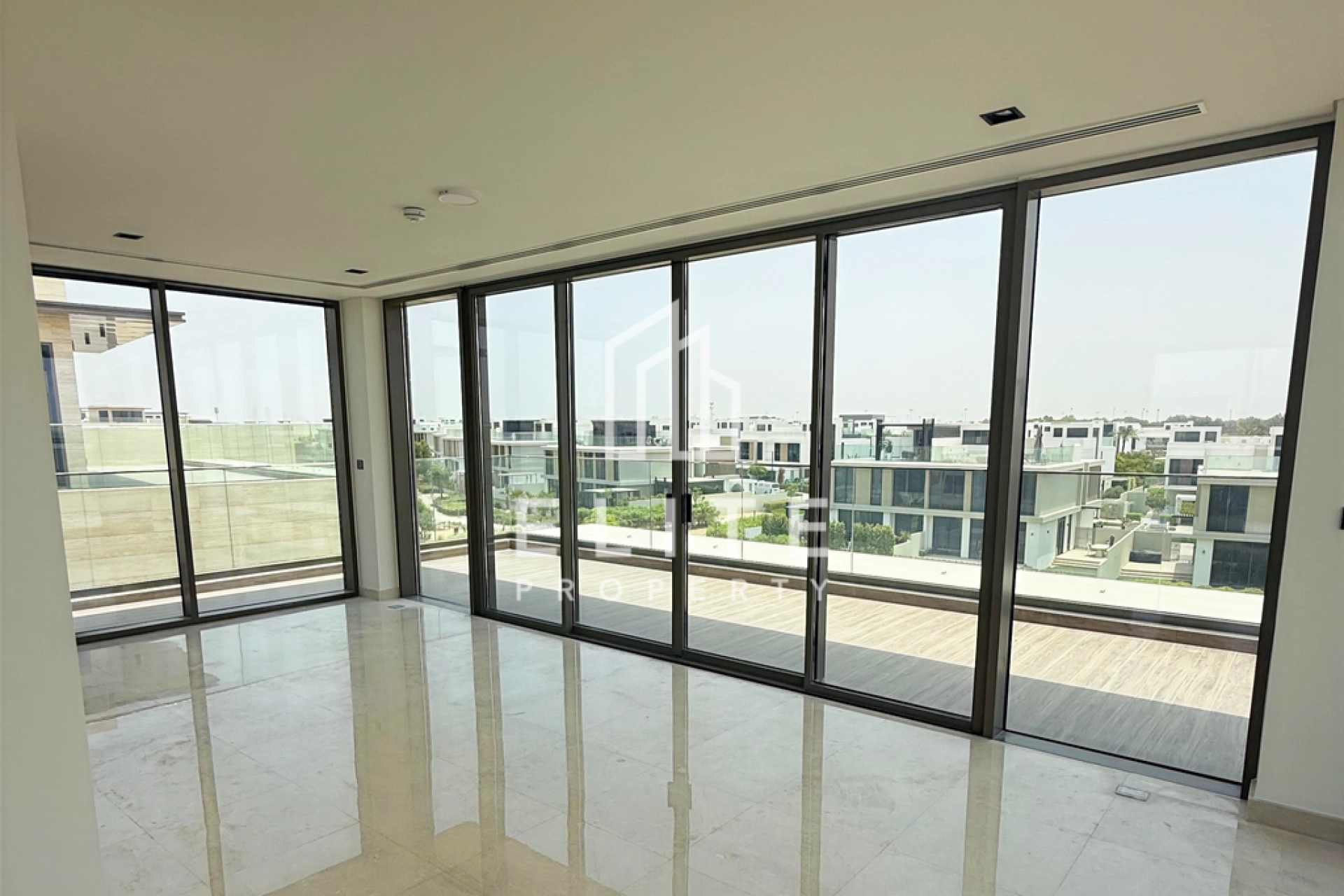 FAIRMONT RESIDENCES