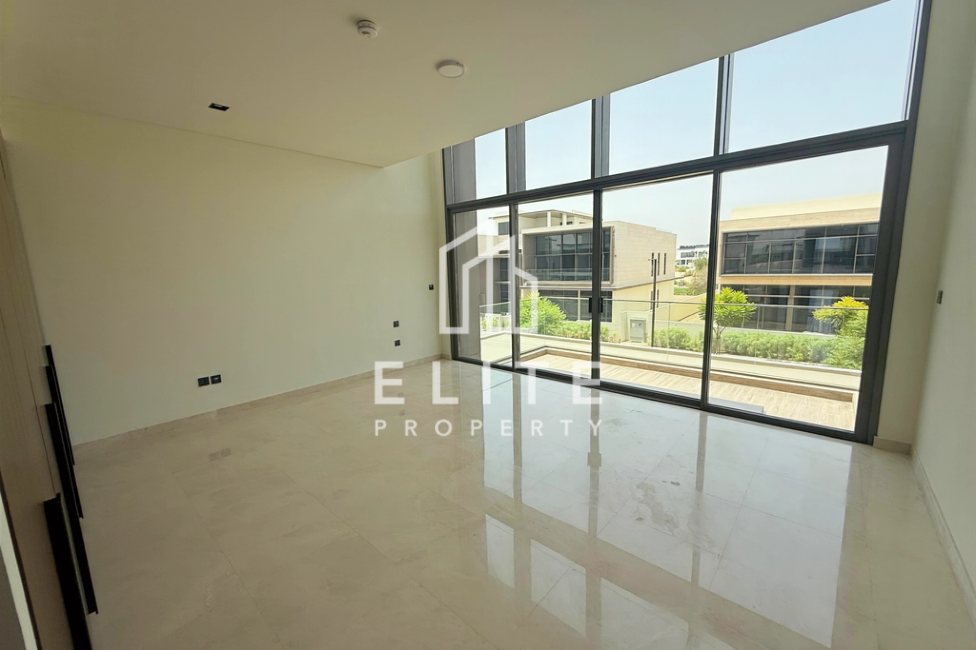 FAIRMONT RESIDENCES
