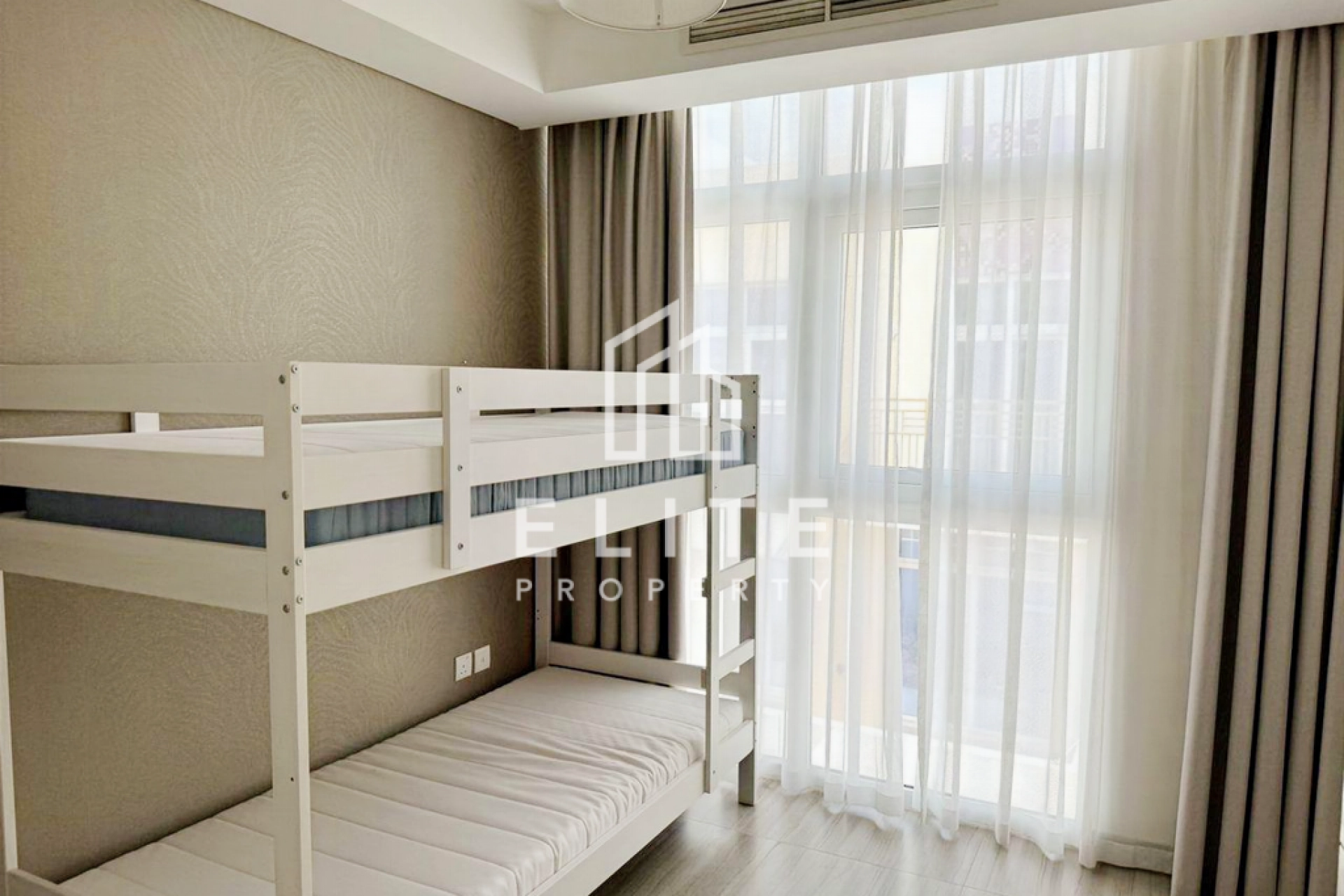 FAIRMONT RESIDENCES