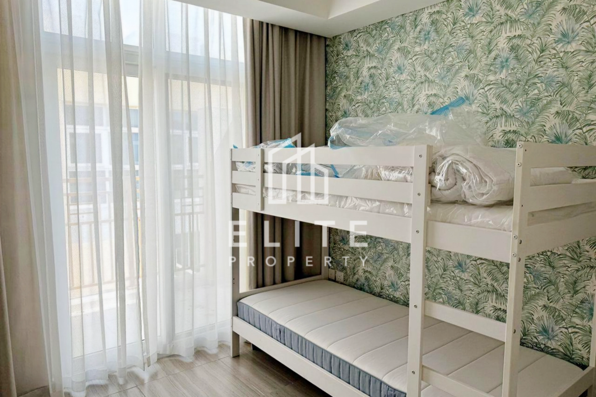 FAIRMONT RESIDENCES