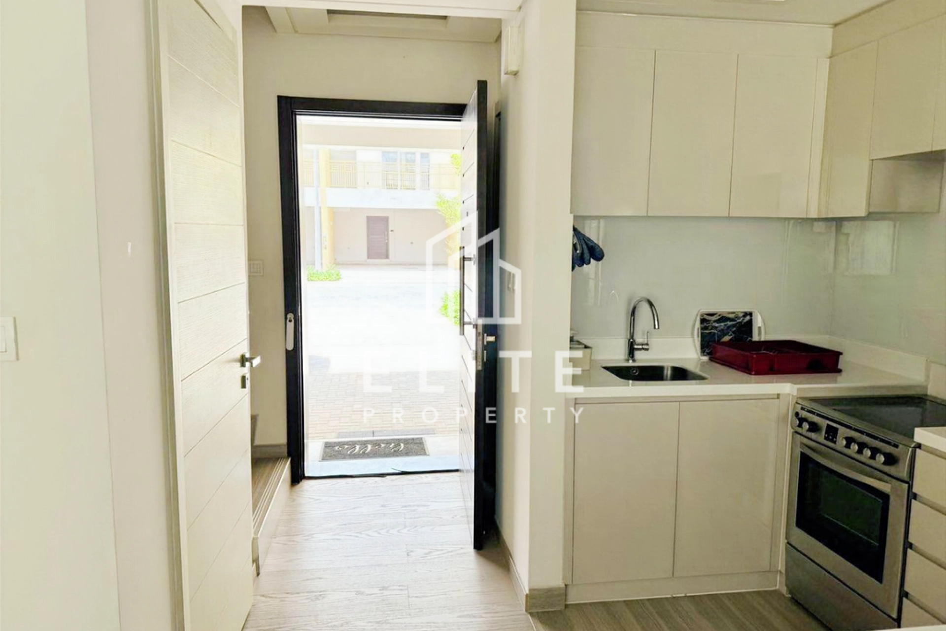 FAIRMONT RESIDENCES
