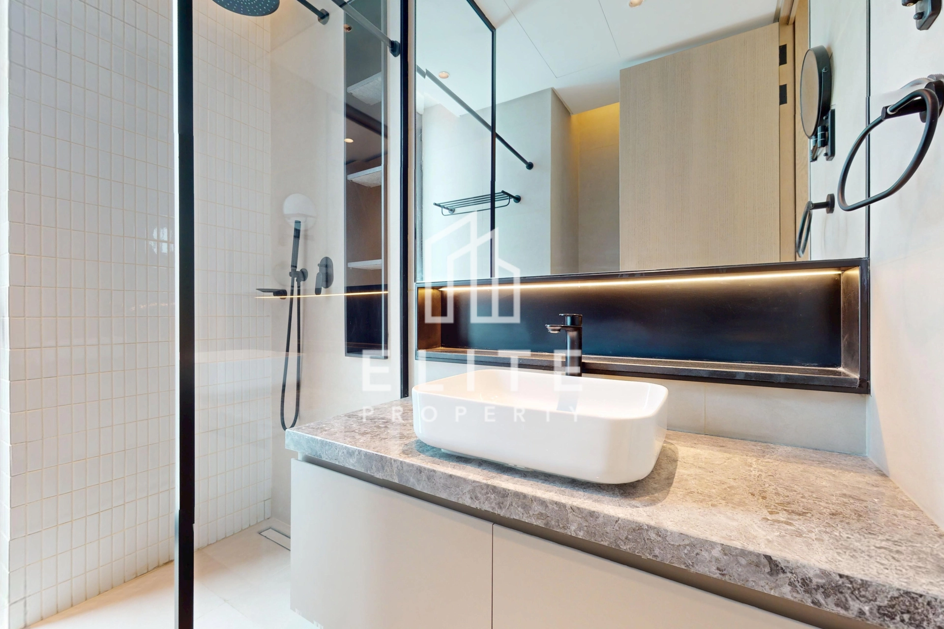 FAIRMONT RESIDENCES