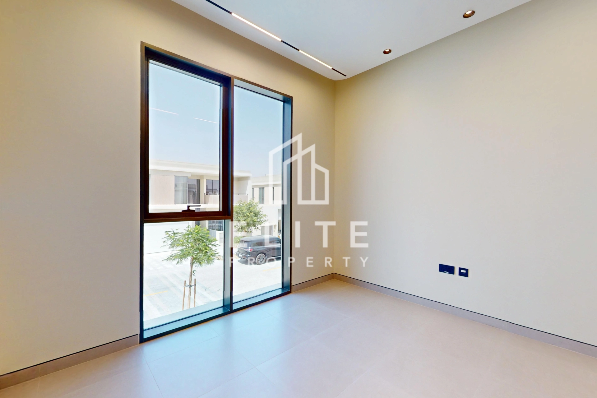 FAIRMONT RESIDENCES