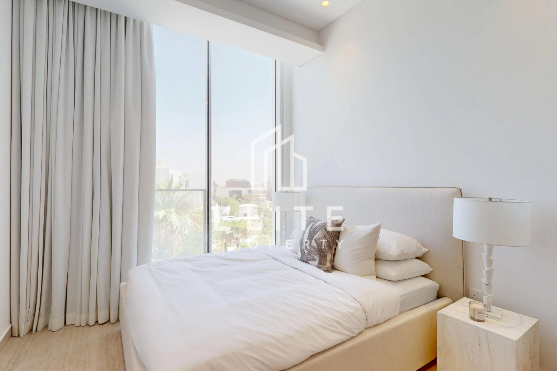 FAIRMONT RESIDENCES