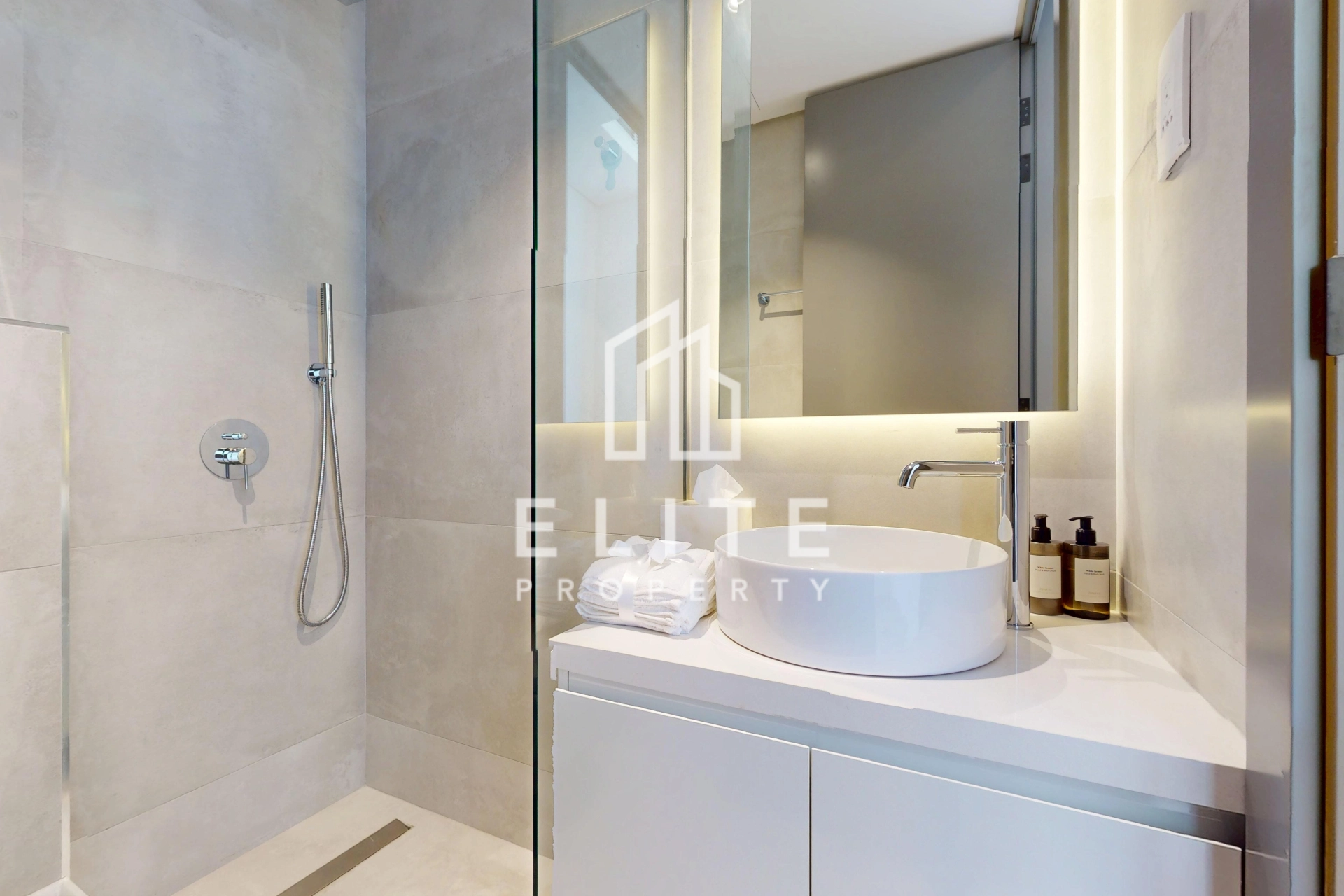 FAIRMONT RESIDENCES