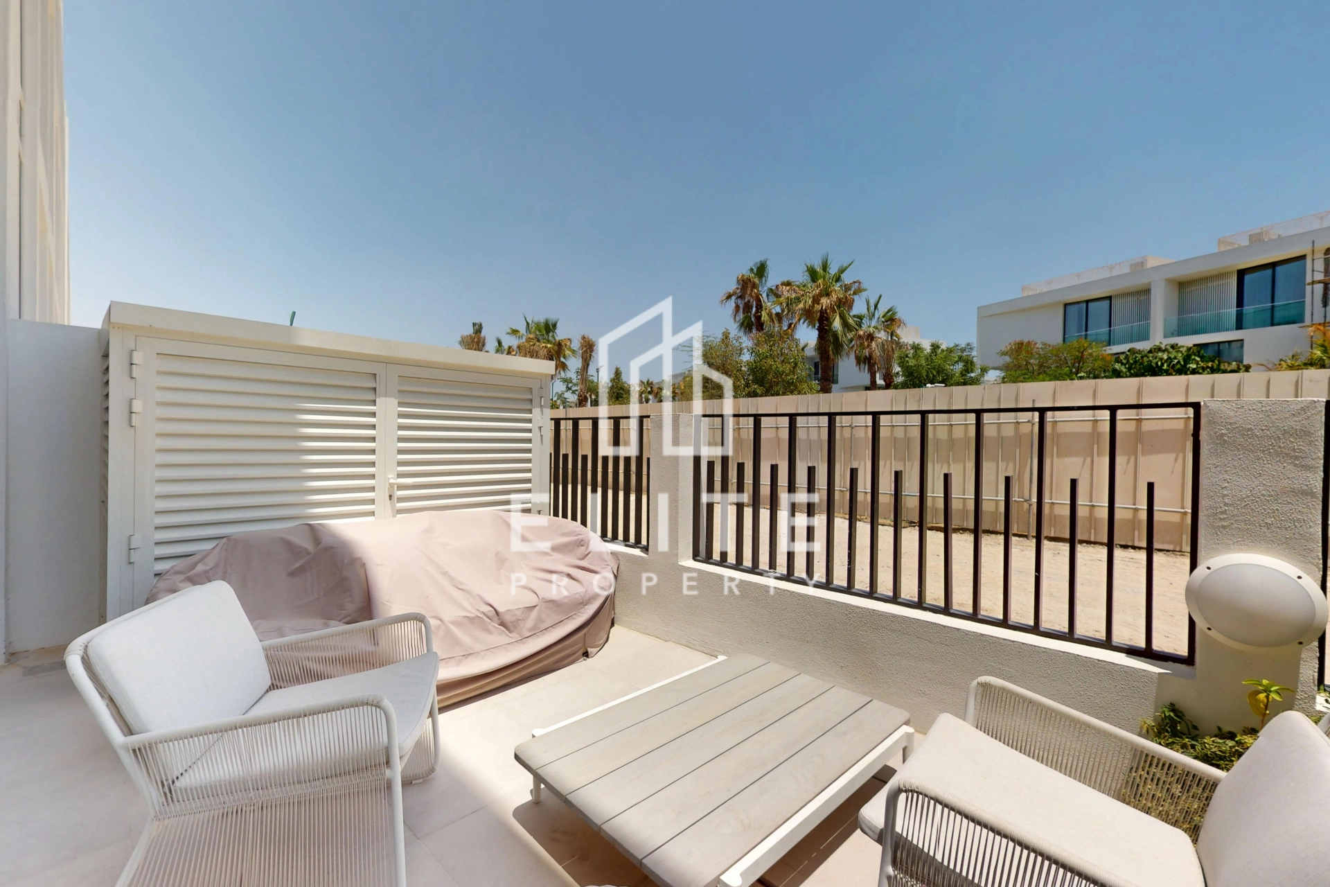 FAIRMONT RESIDENCES