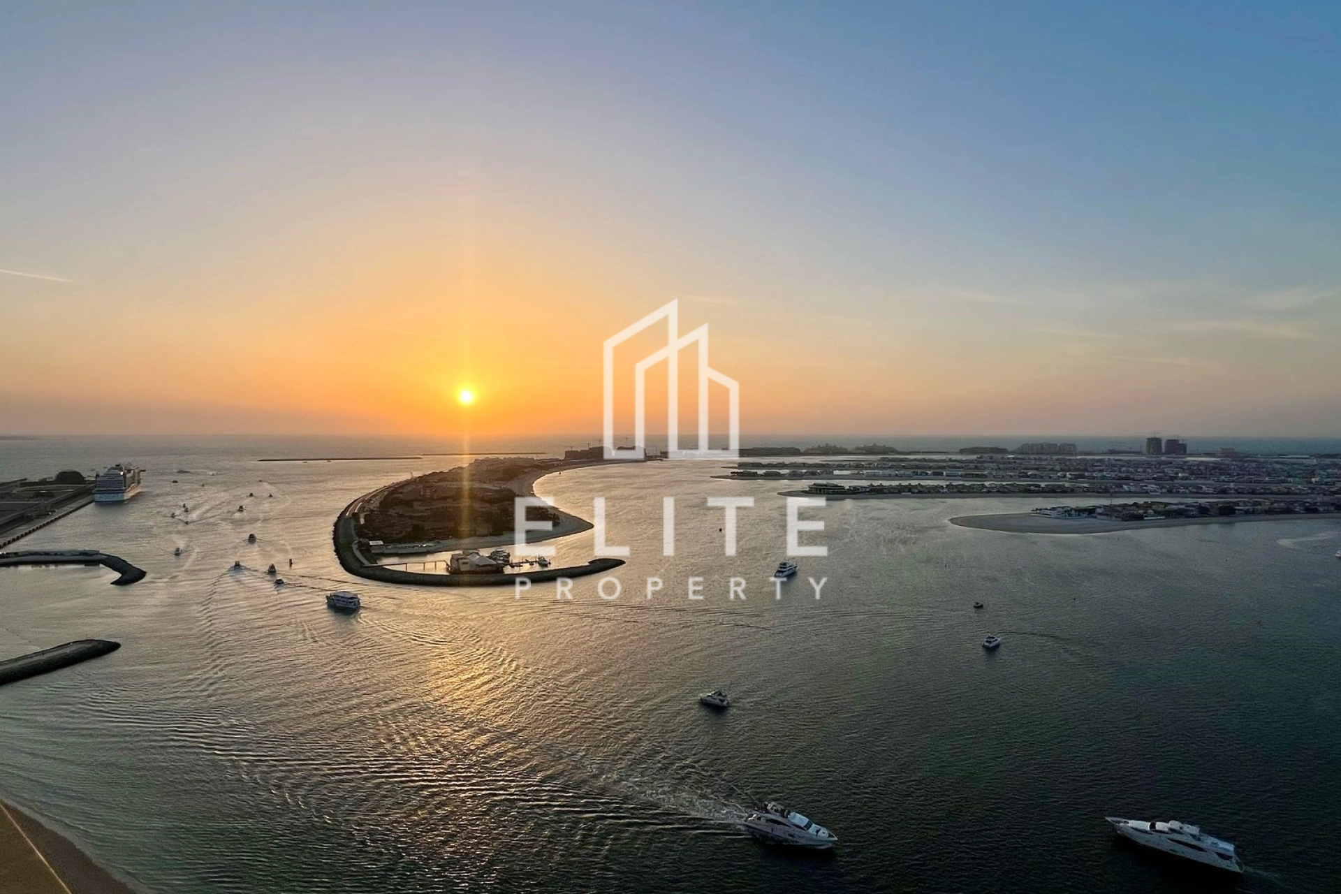 Amazing 1BR| Palm-Marina Skyline View | High Floor