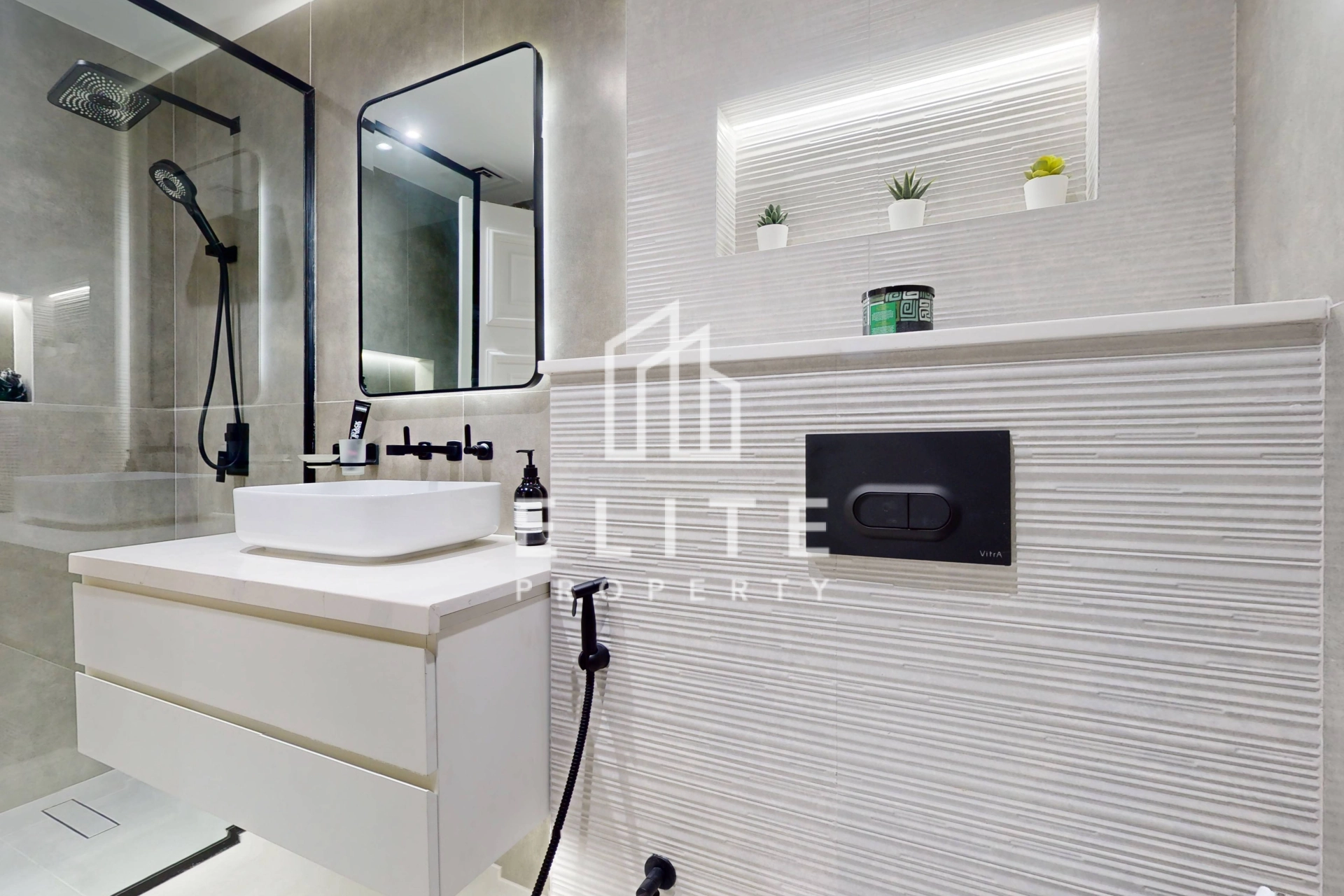 FAIRMONT RESIDENCES