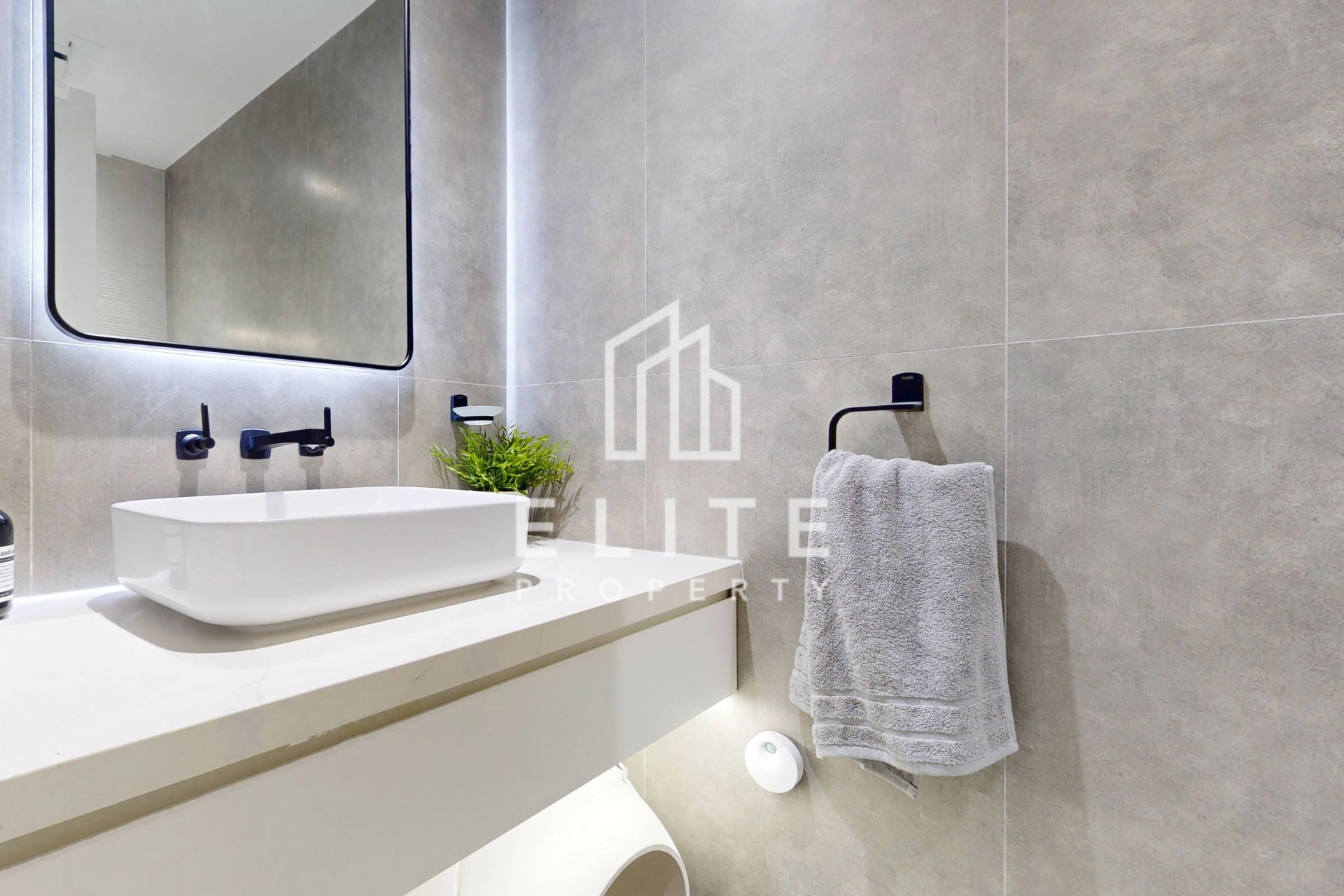 FAIRMONT RESIDENCES