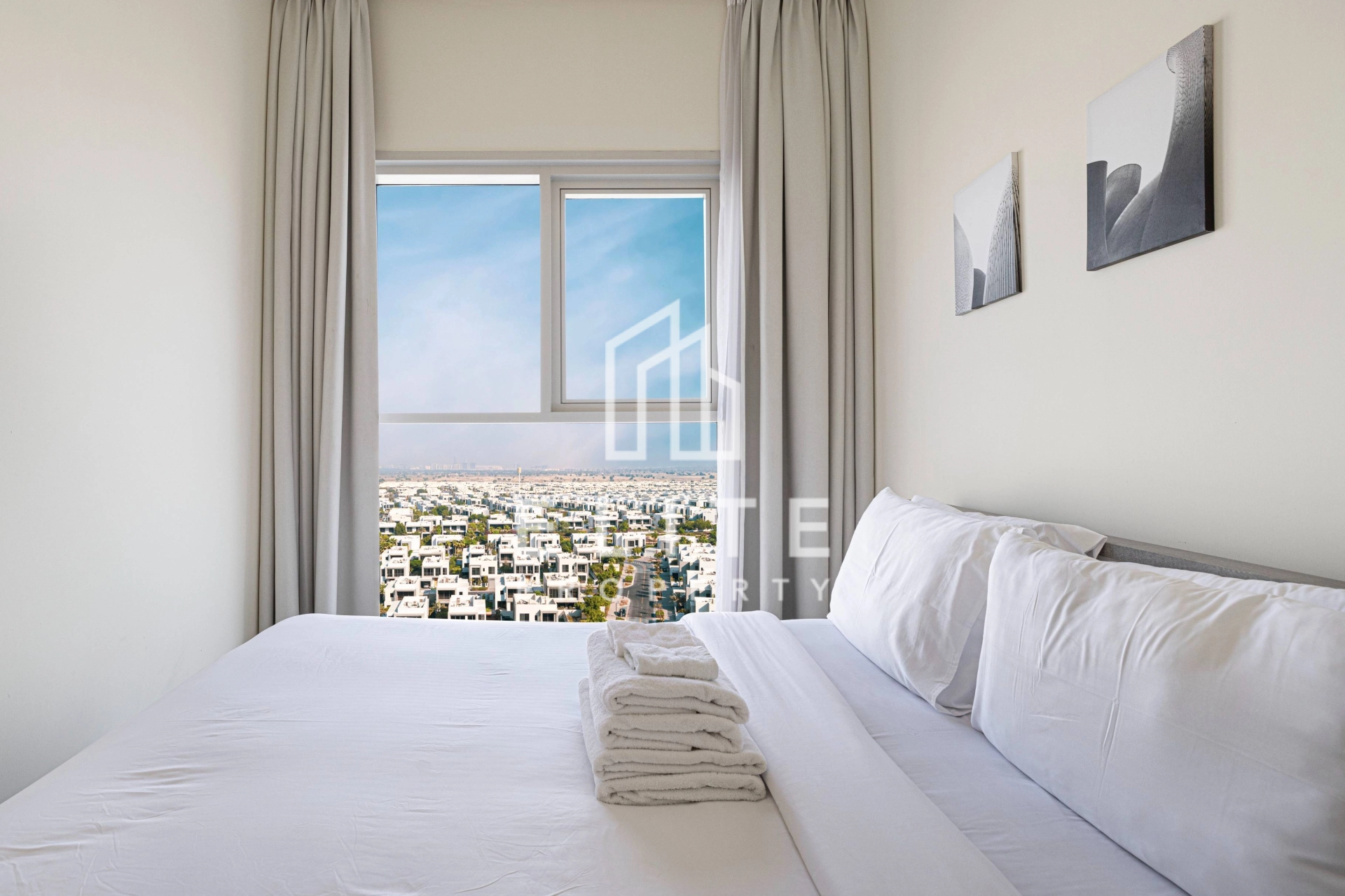 FAIRMONT RESIDENCES