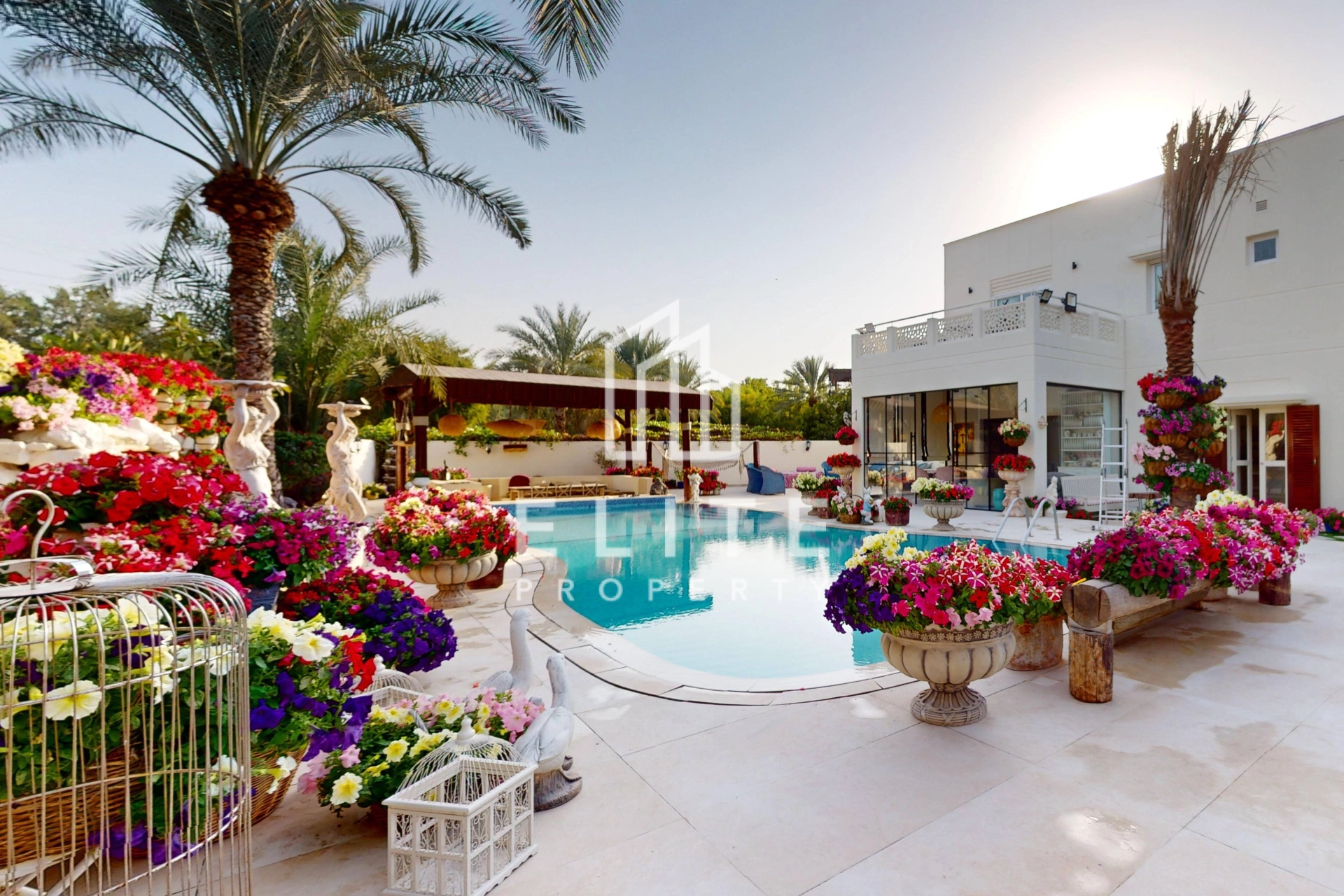 FAIRMONT RESIDENCES