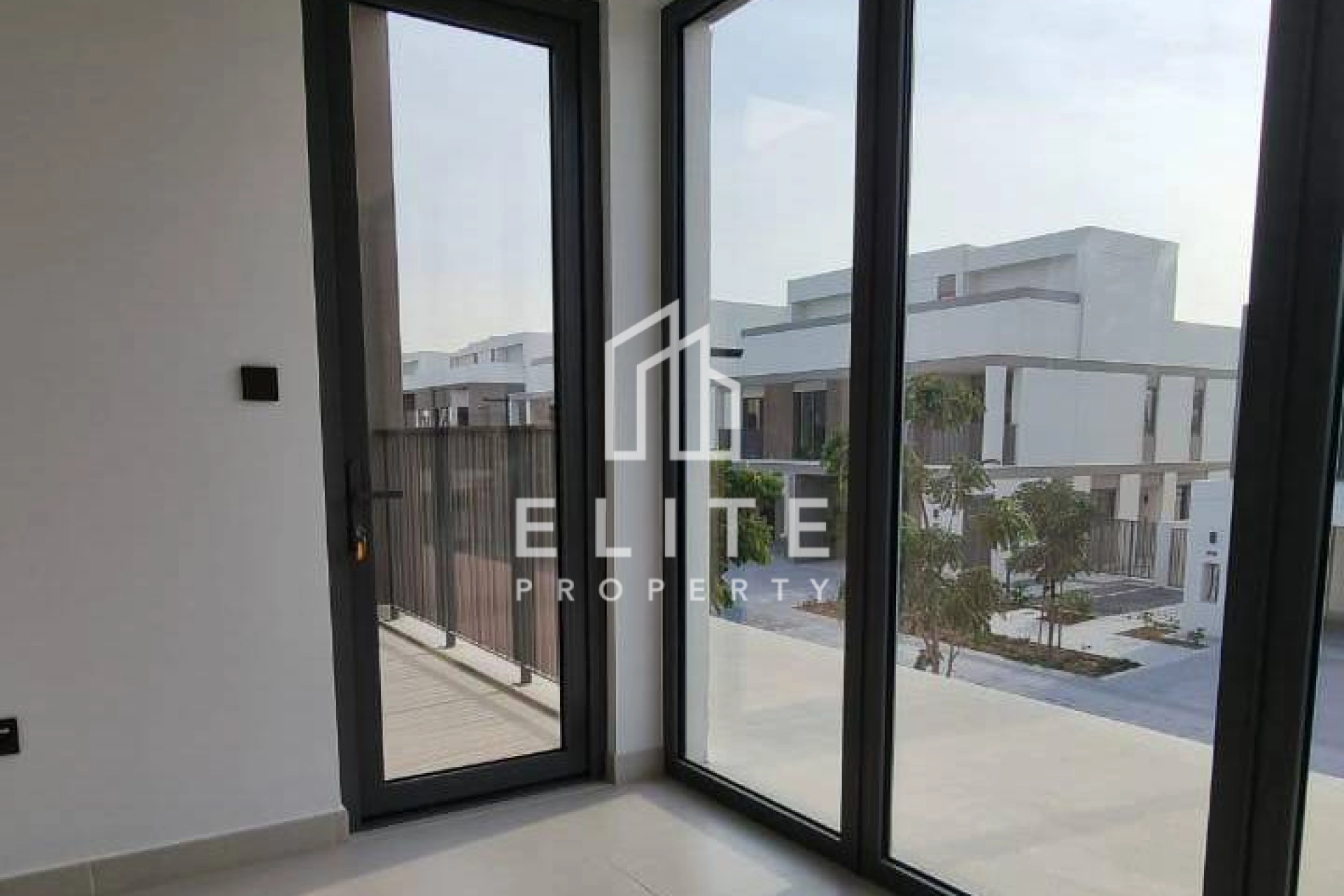 FAIRMONT RESIDENCES