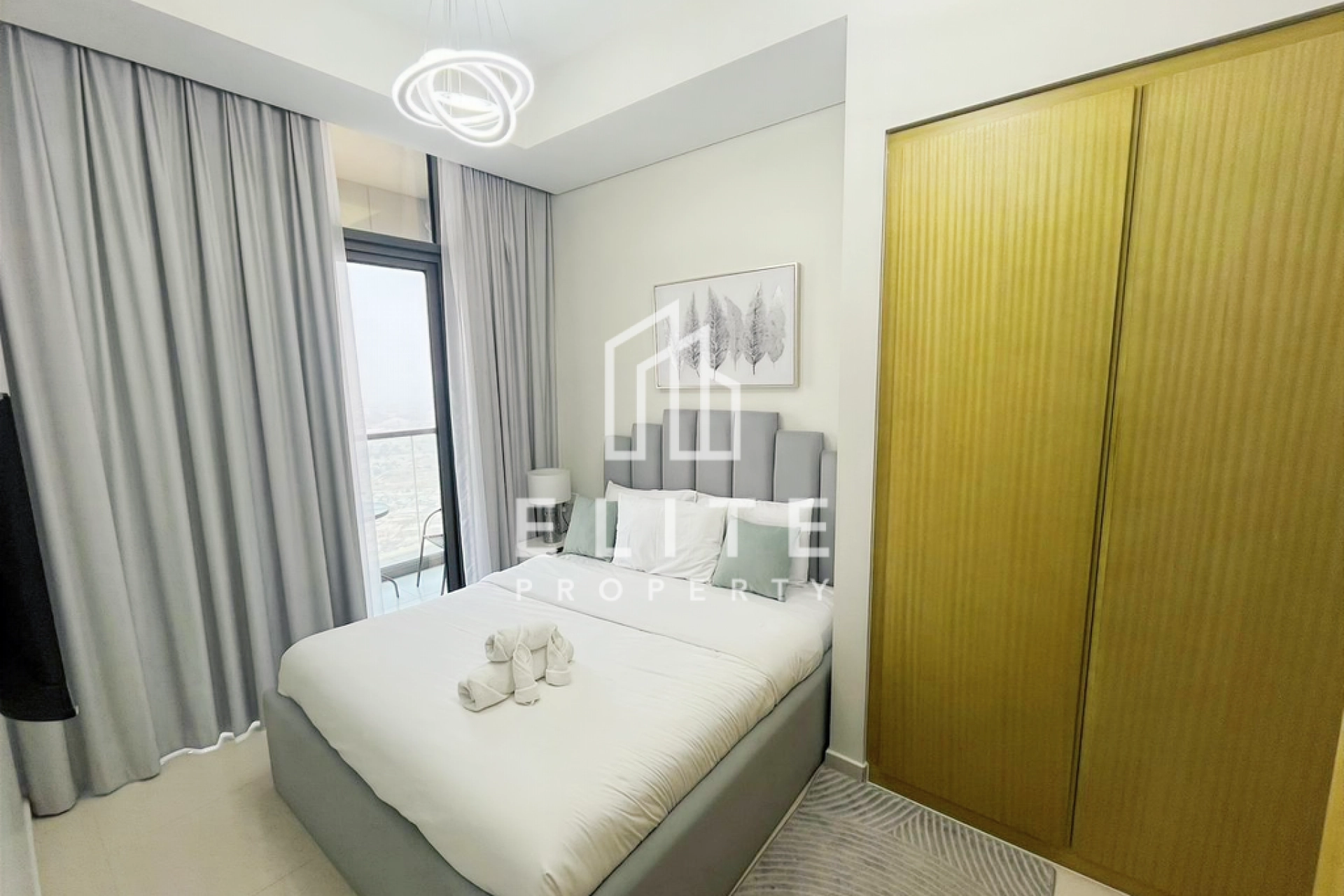 FAIRMONT RESIDENCES