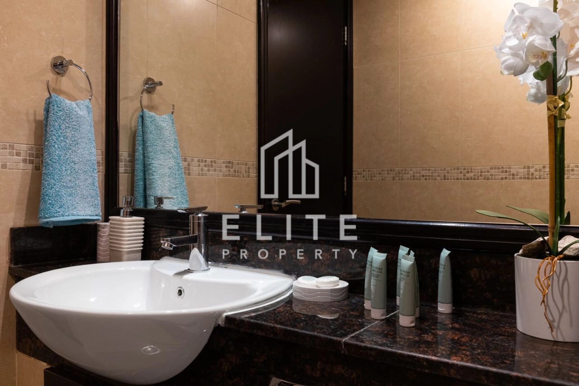FAIRMONT RESIDENCES