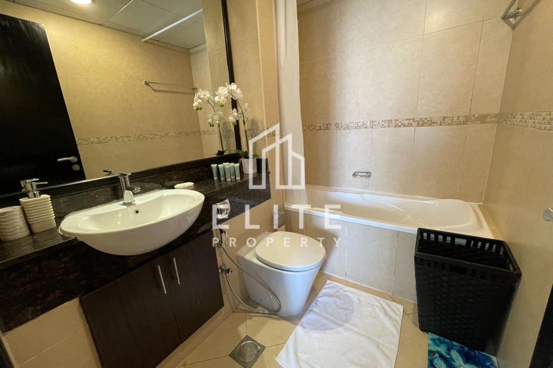 FAIRMONT RESIDENCES