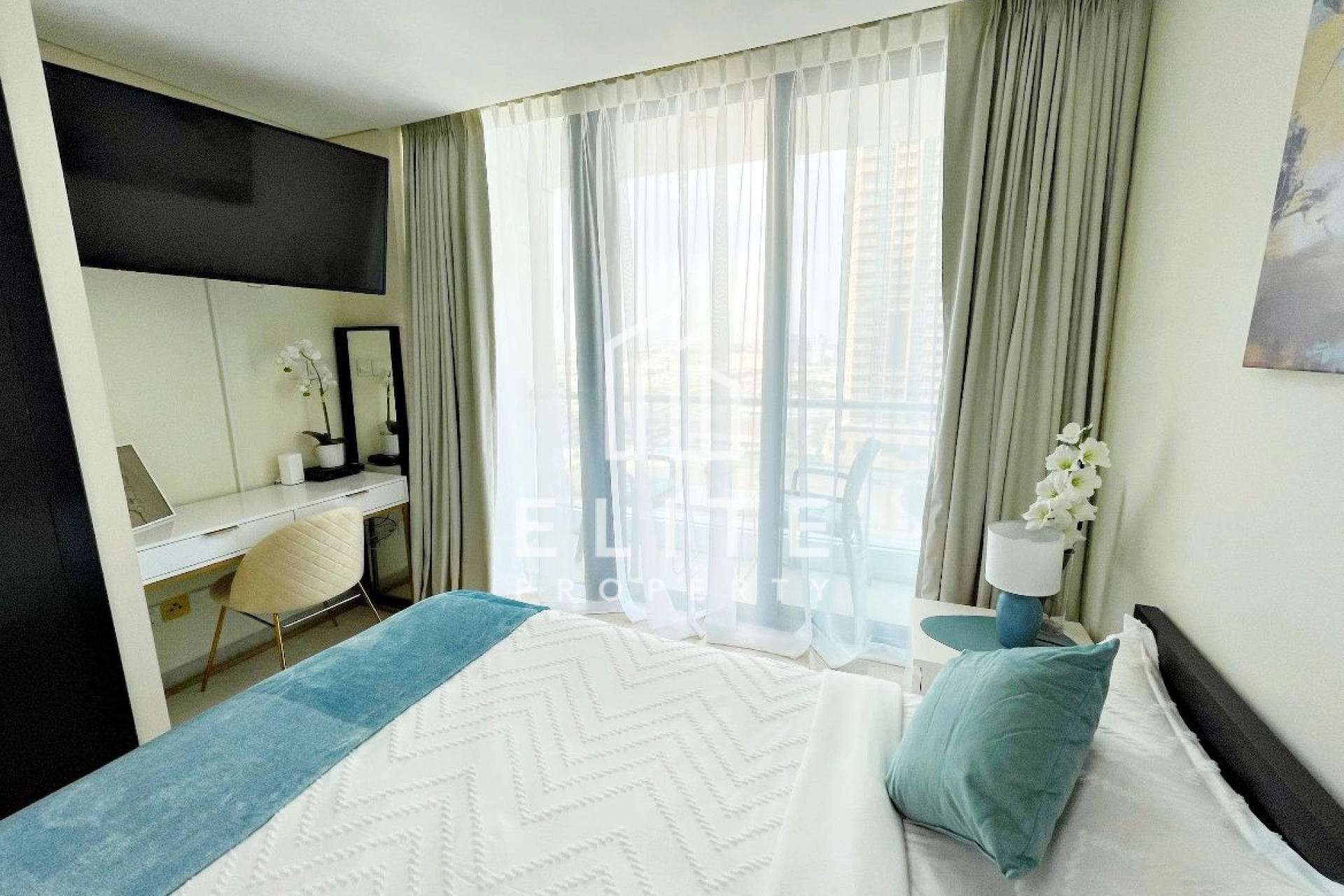 FAIRMONT RESIDENCES