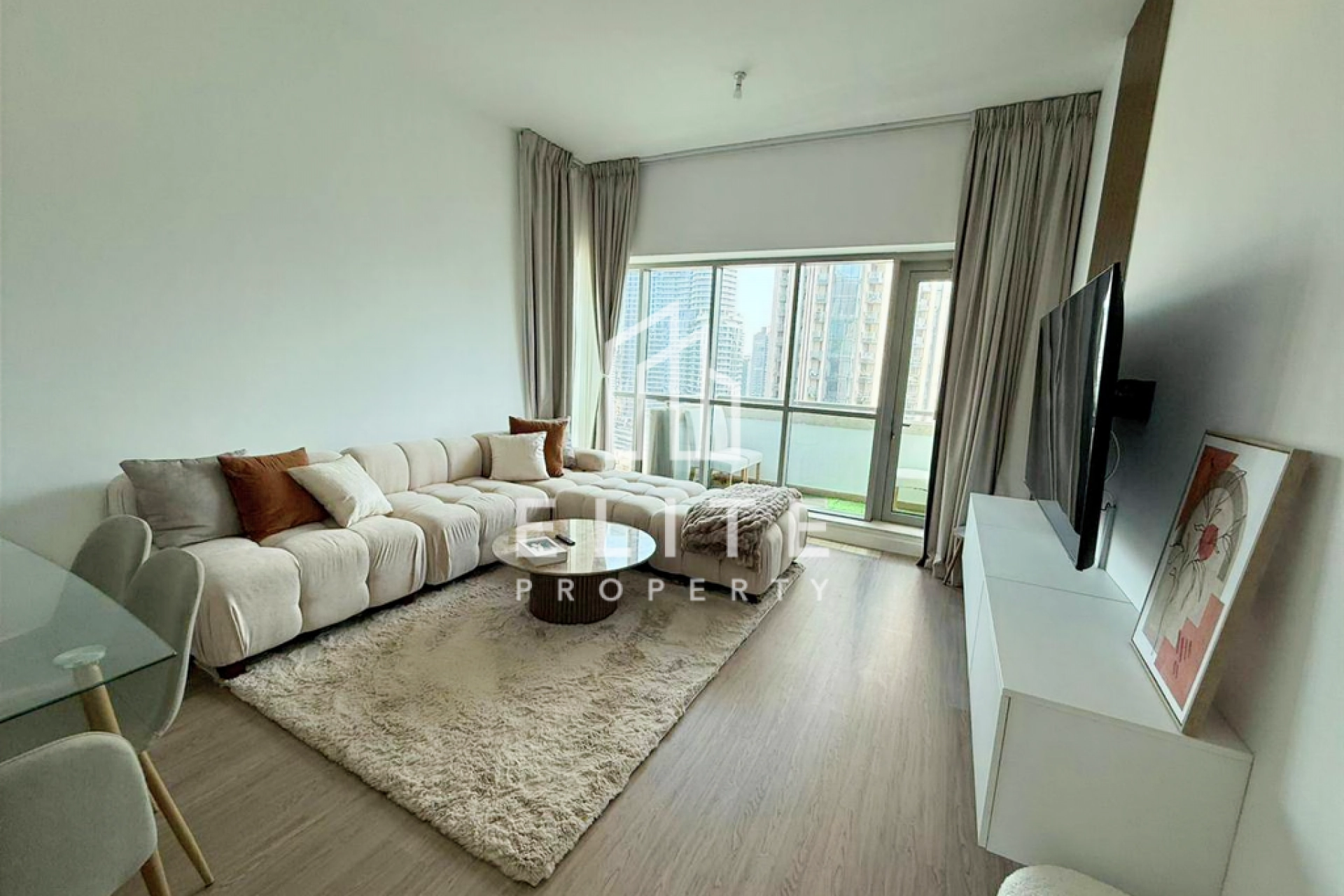 FAIRMONT RESIDENCES