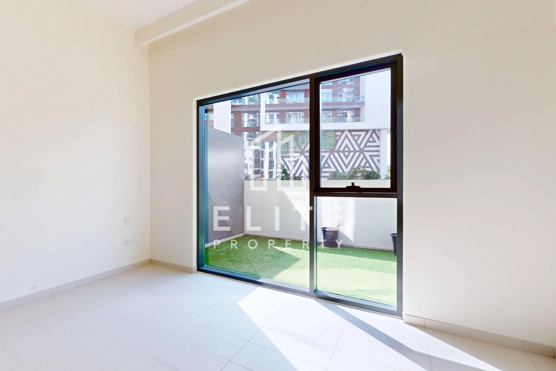 FAIRMONT RESIDENCES