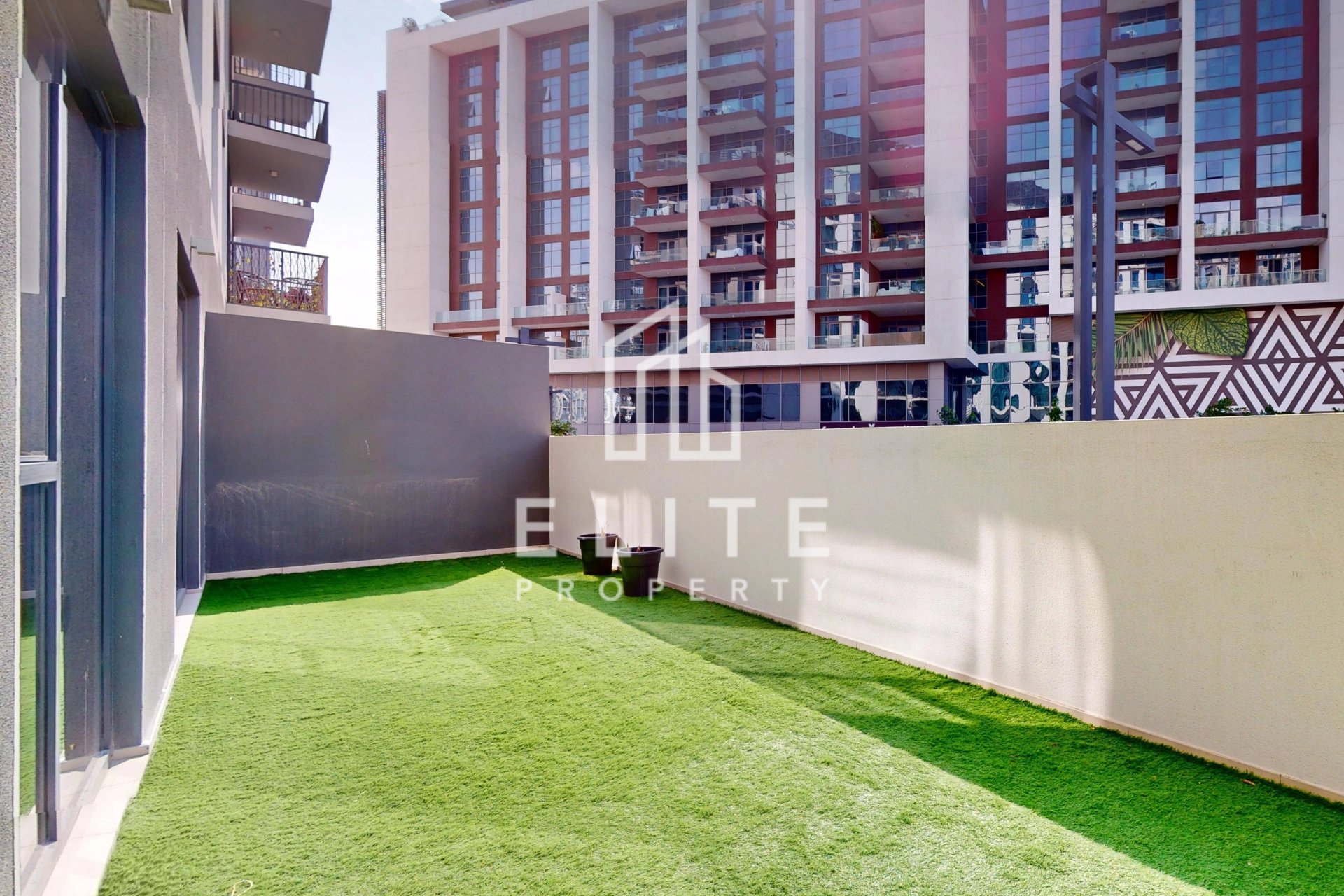 FAIRMONT RESIDENCES