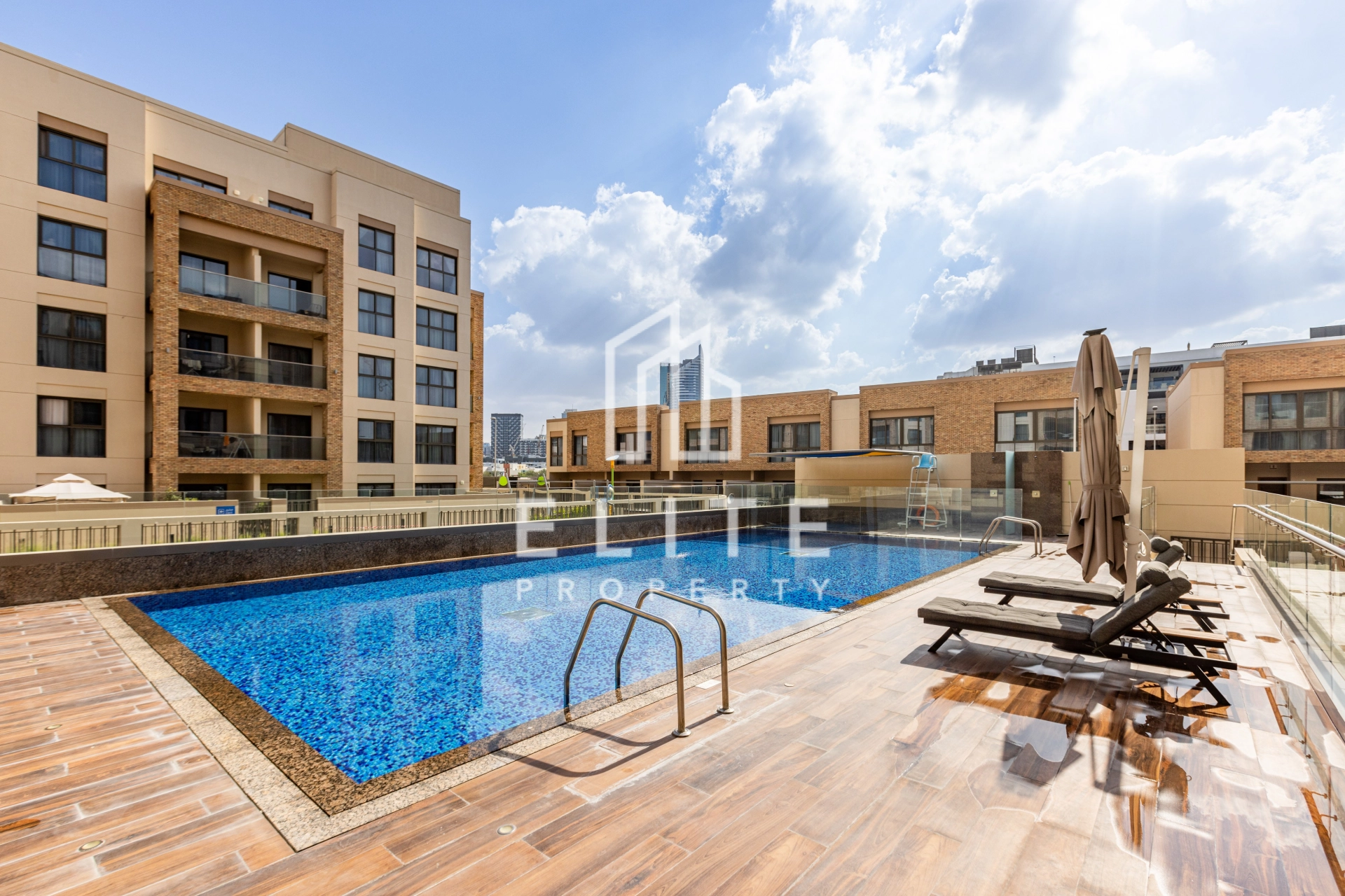FAIRMONT RESIDENCES