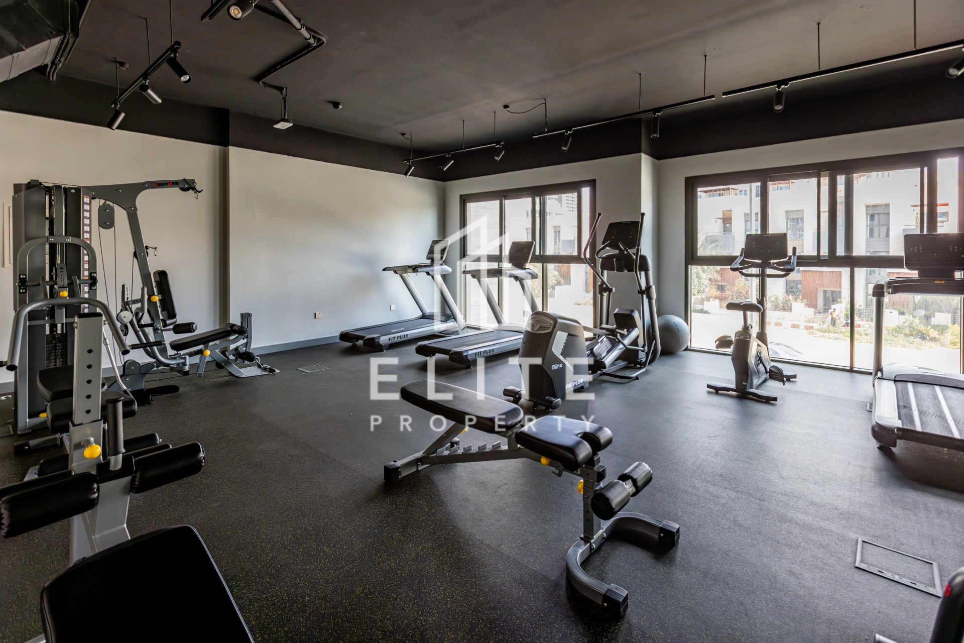 FAIRMONT RESIDENCES