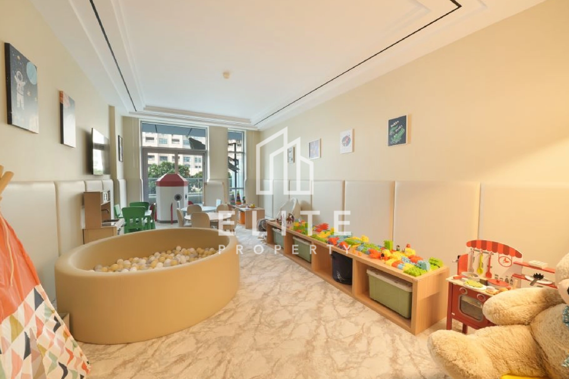 FAIRMONT RESIDENCES