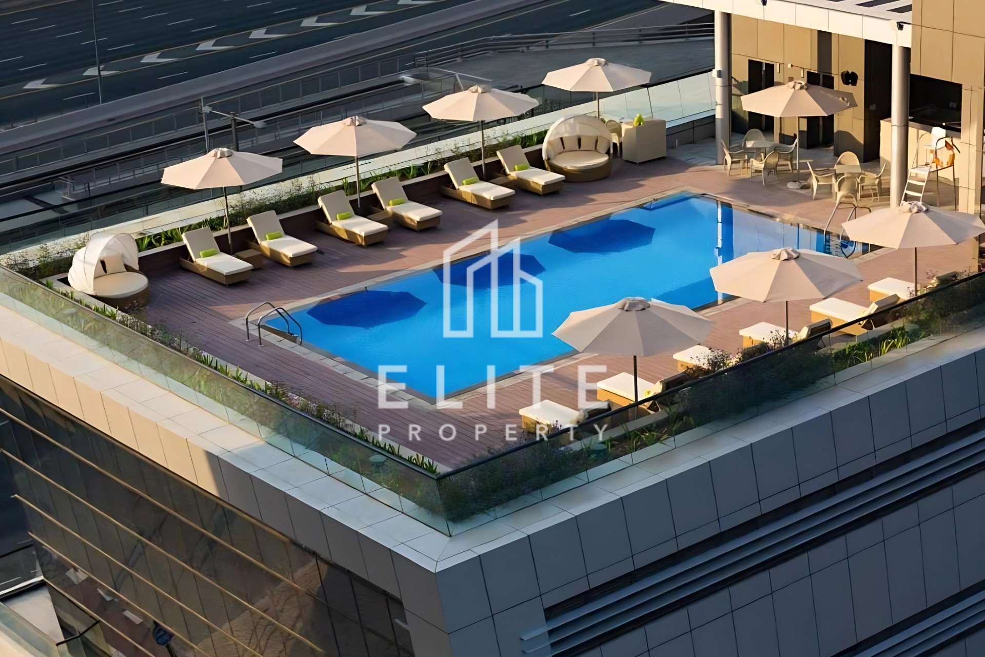 FAIRMONT RESIDENCES