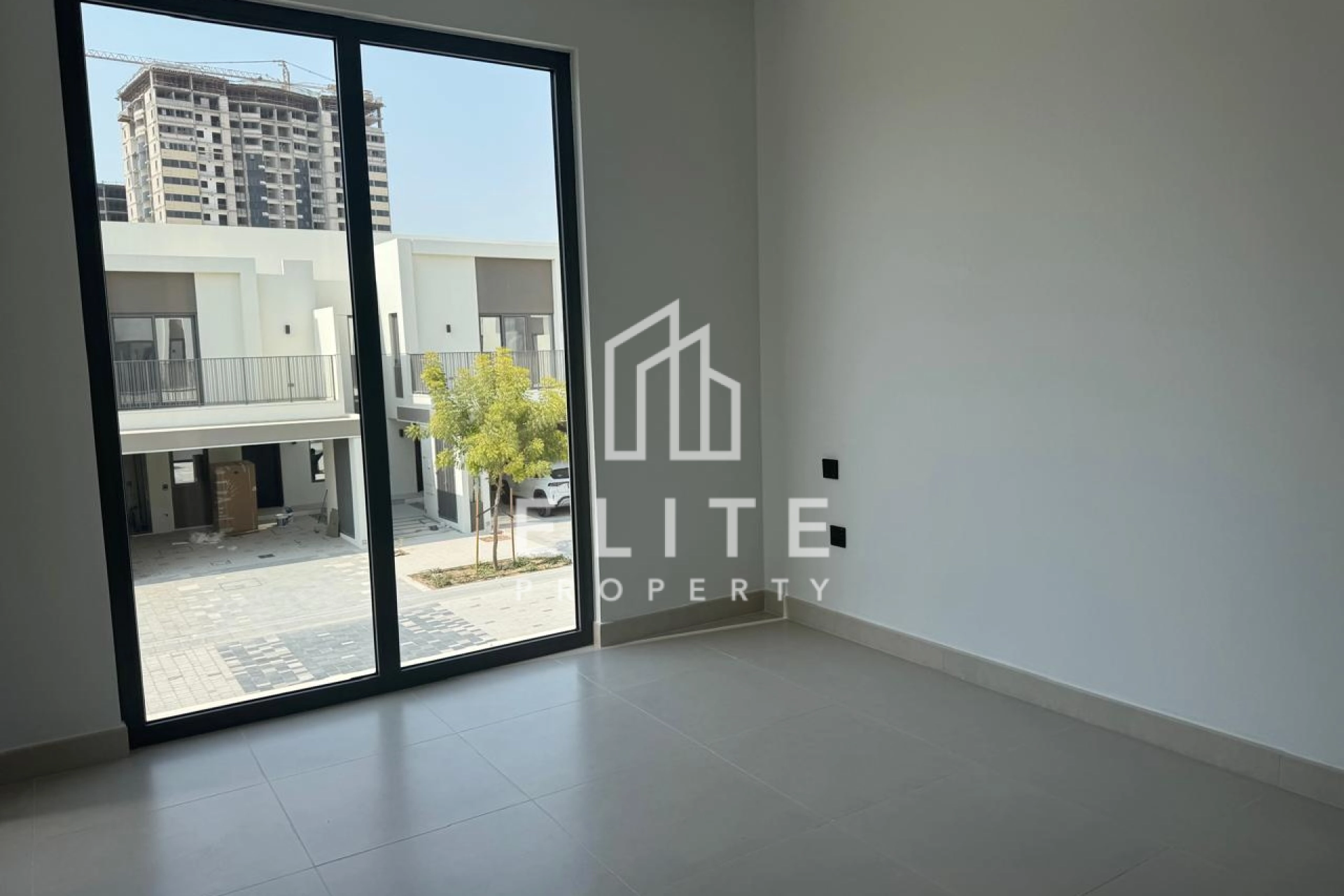 FAIRMONT RESIDENCES