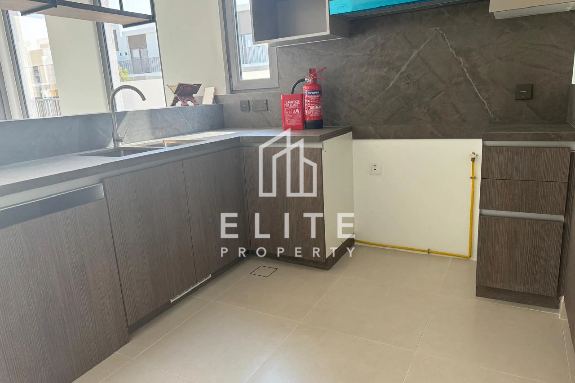 FAIRMONT RESIDENCES