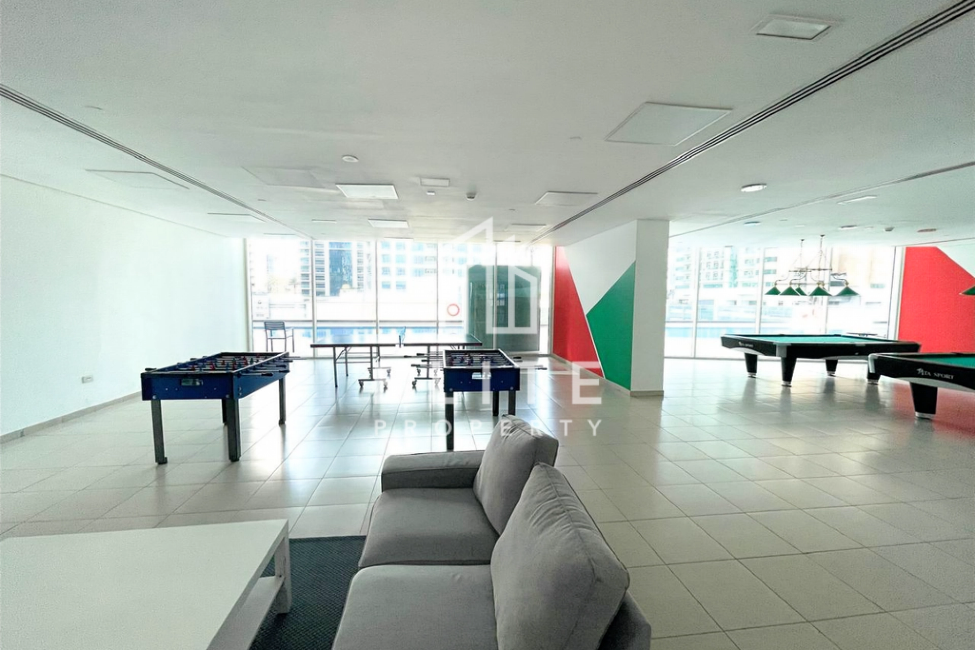 FAIRMONT RESIDENCES