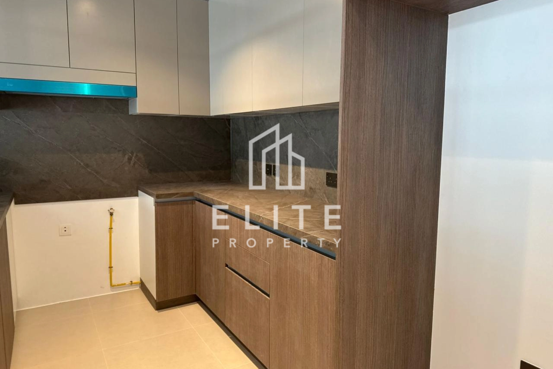 FAIRMONT RESIDENCES