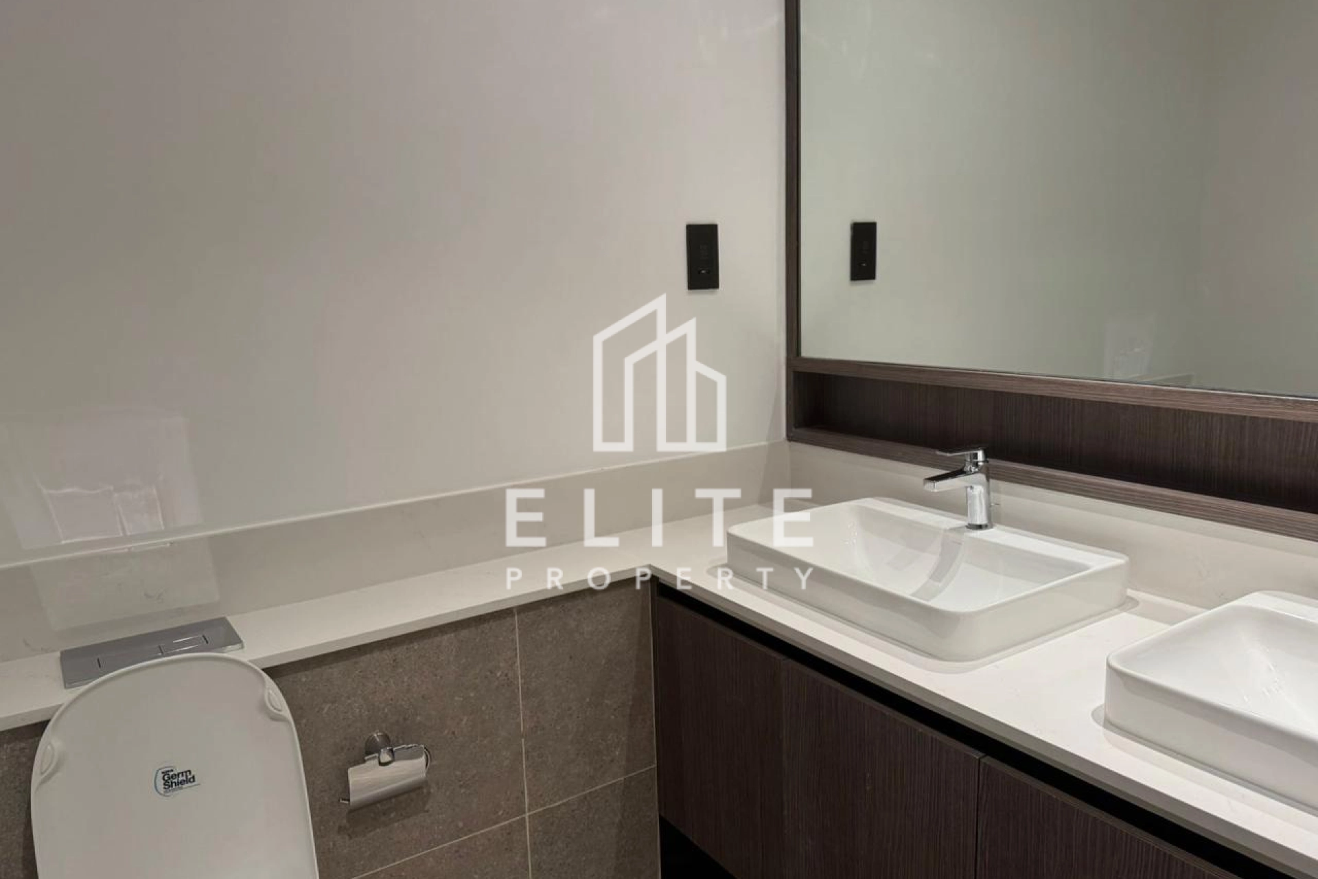 FAIRMONT RESIDENCES