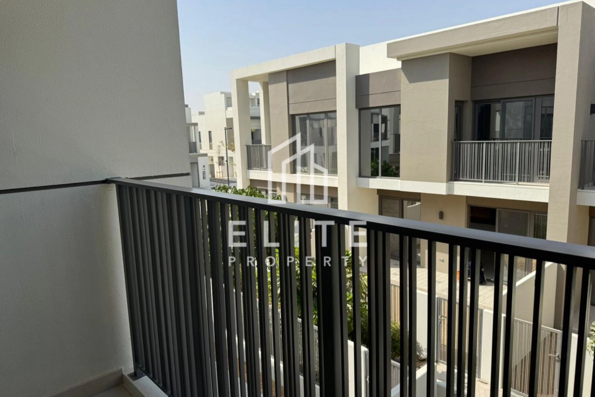 FAIRMONT RESIDENCES
