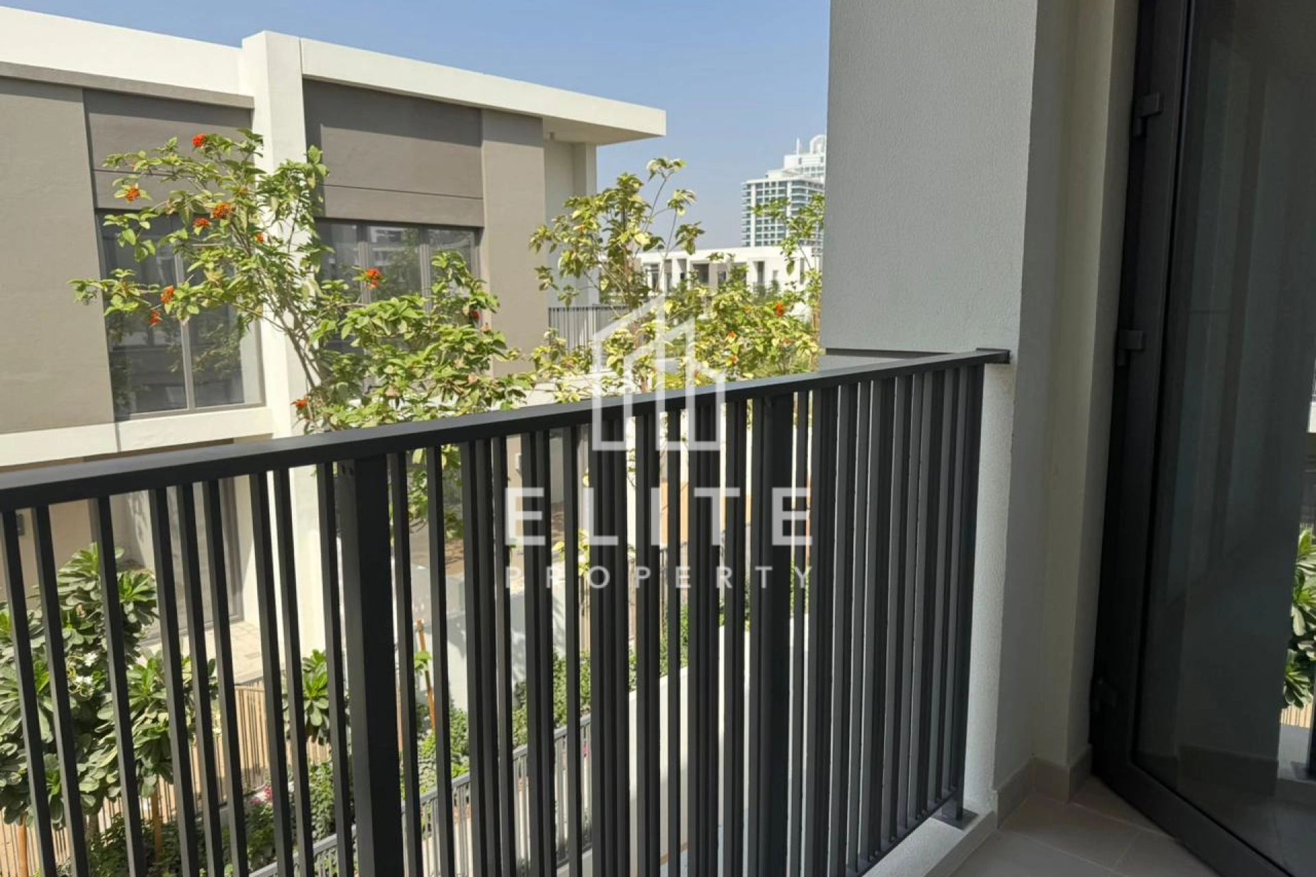 FAIRMONT RESIDENCES