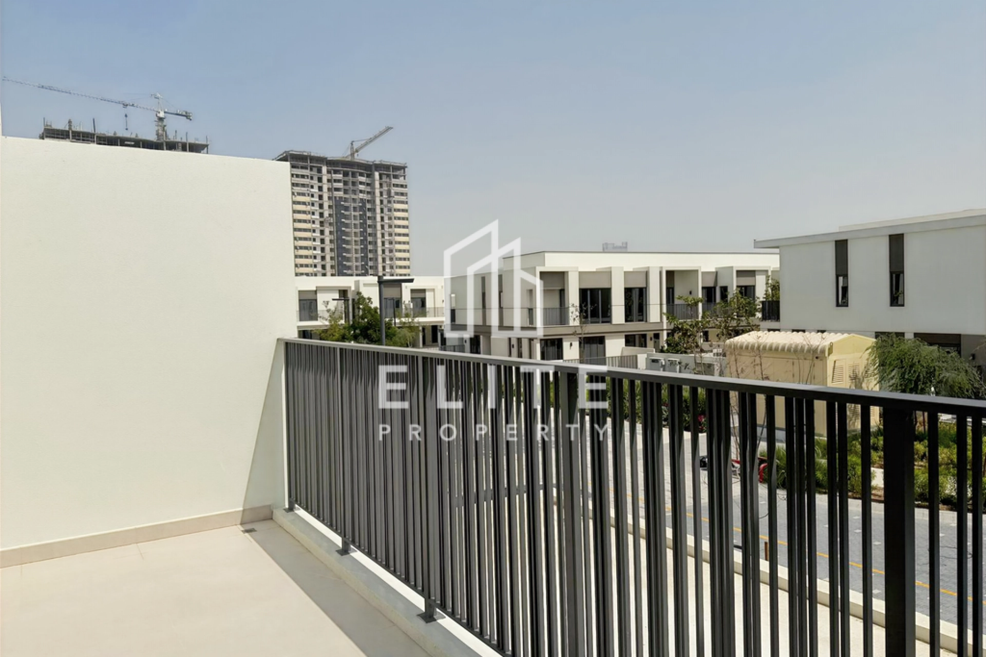 FAIRMONT RESIDENCES