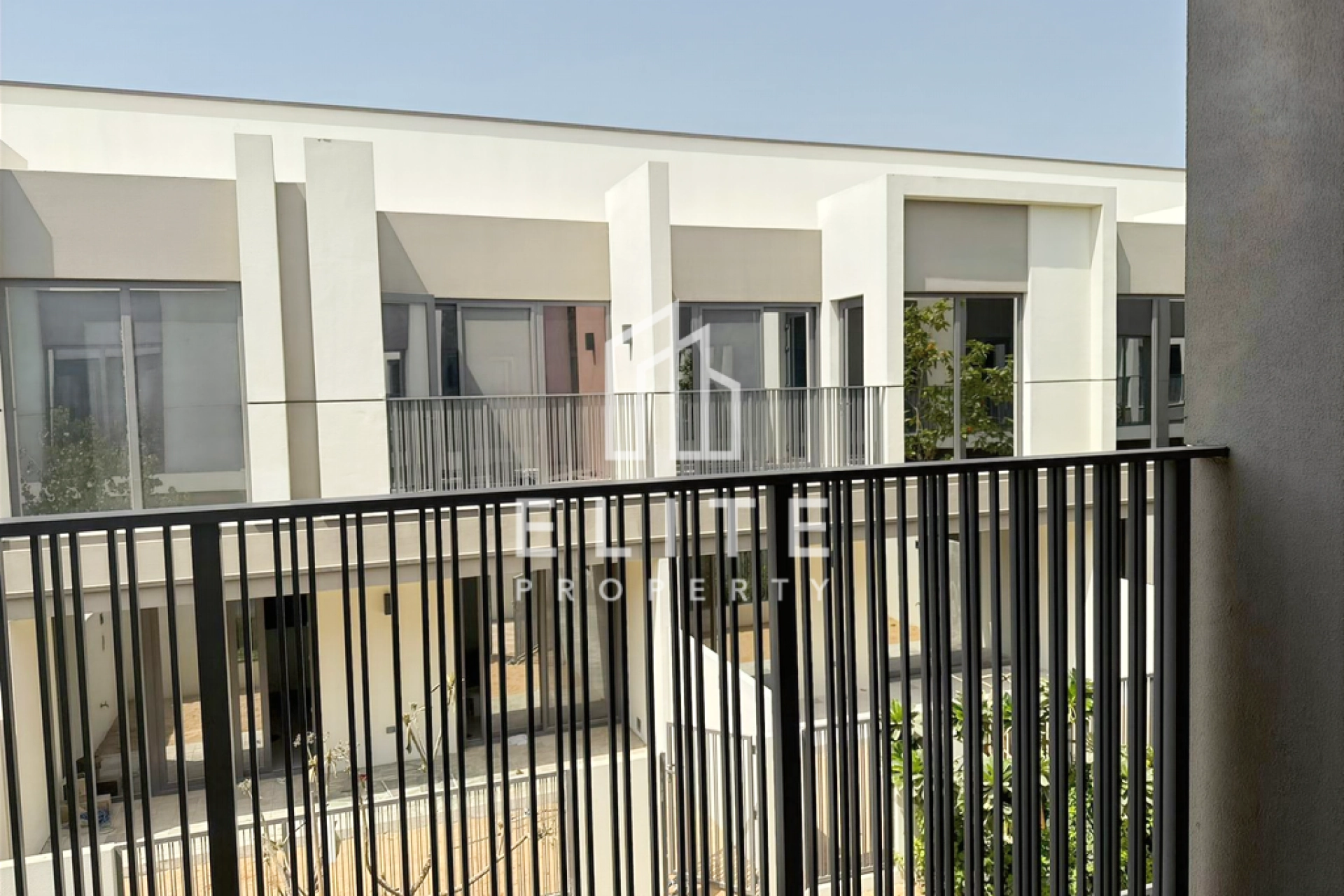 FAIRMONT RESIDENCES