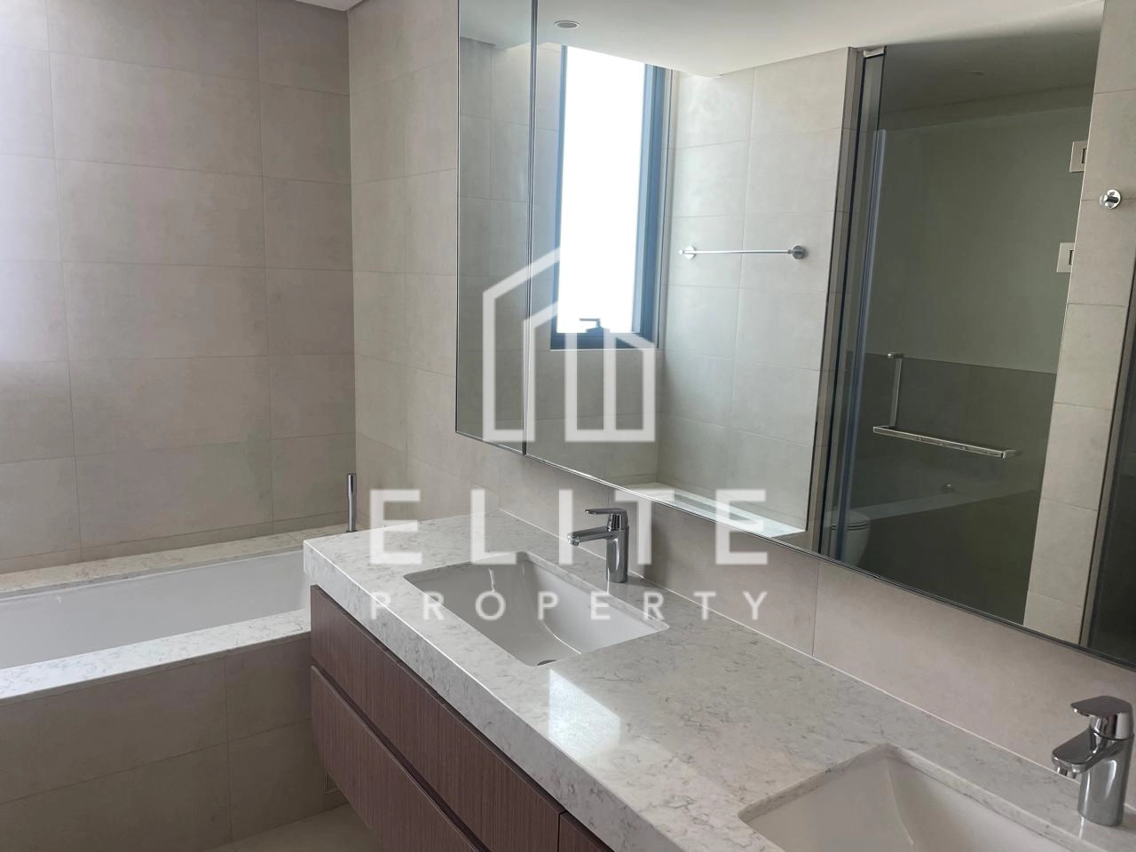 FAIRMONT RESIDENCES