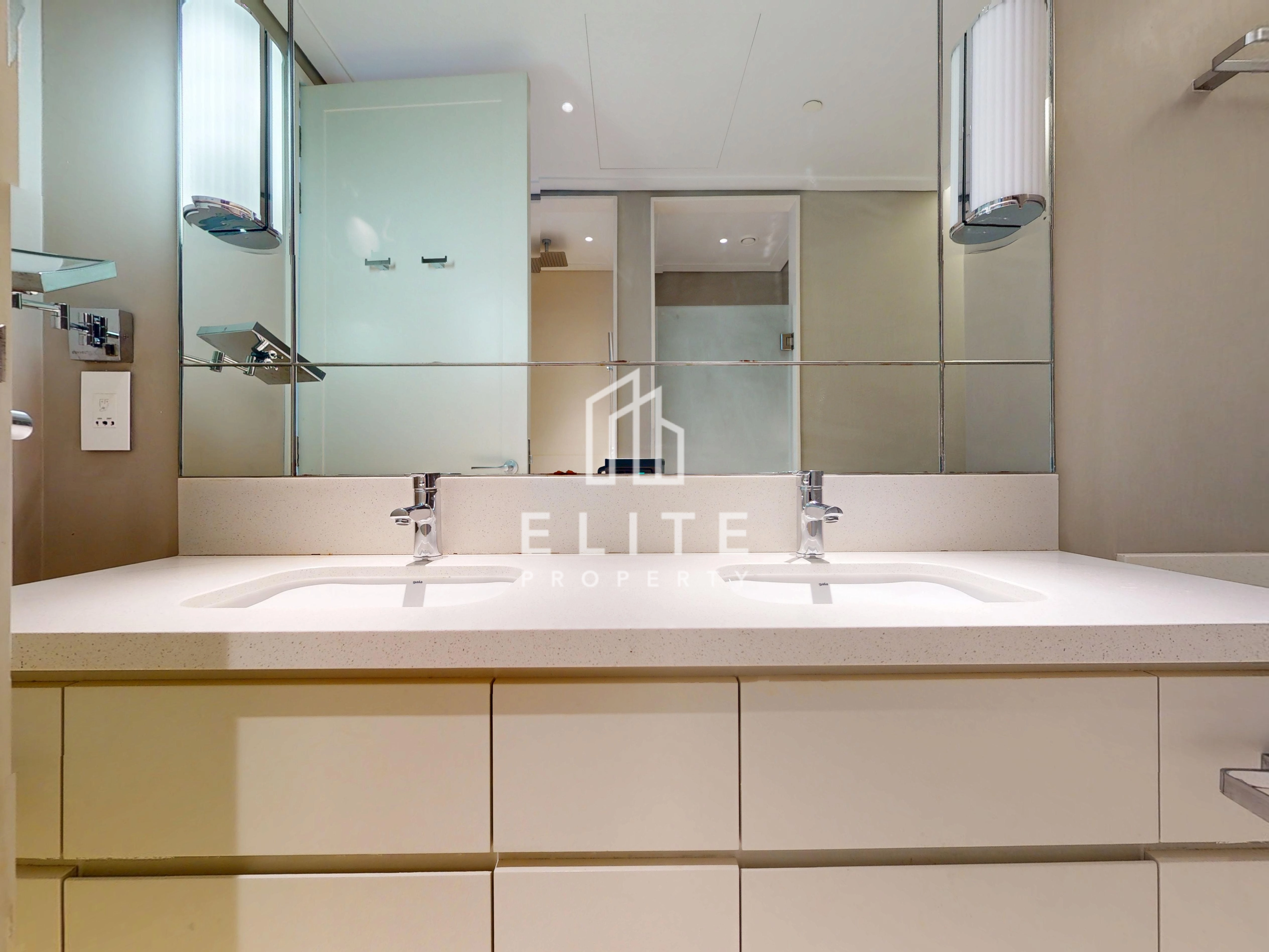 FAIRMONT RESIDENCES
