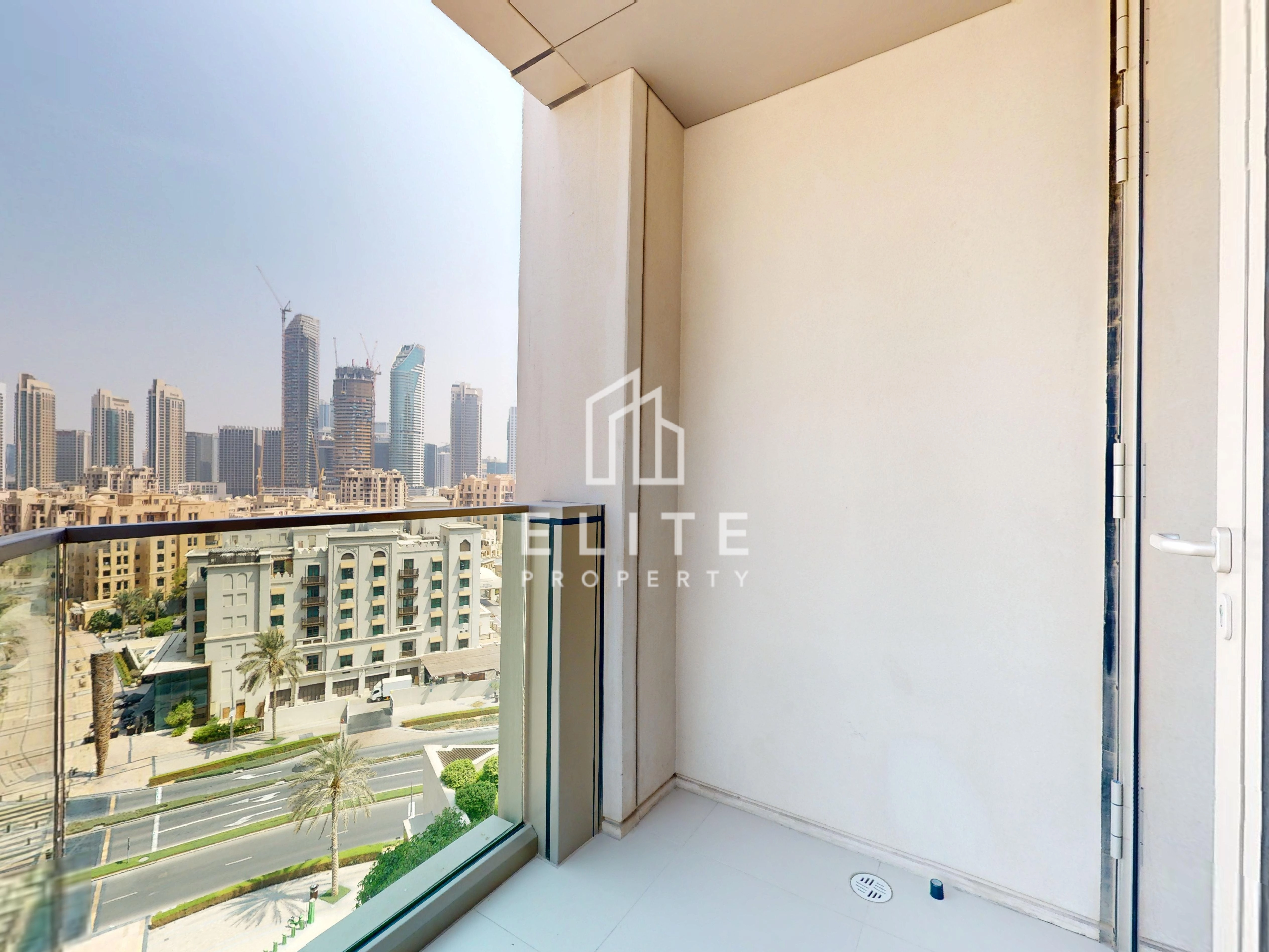 FAIRMONT RESIDENCES