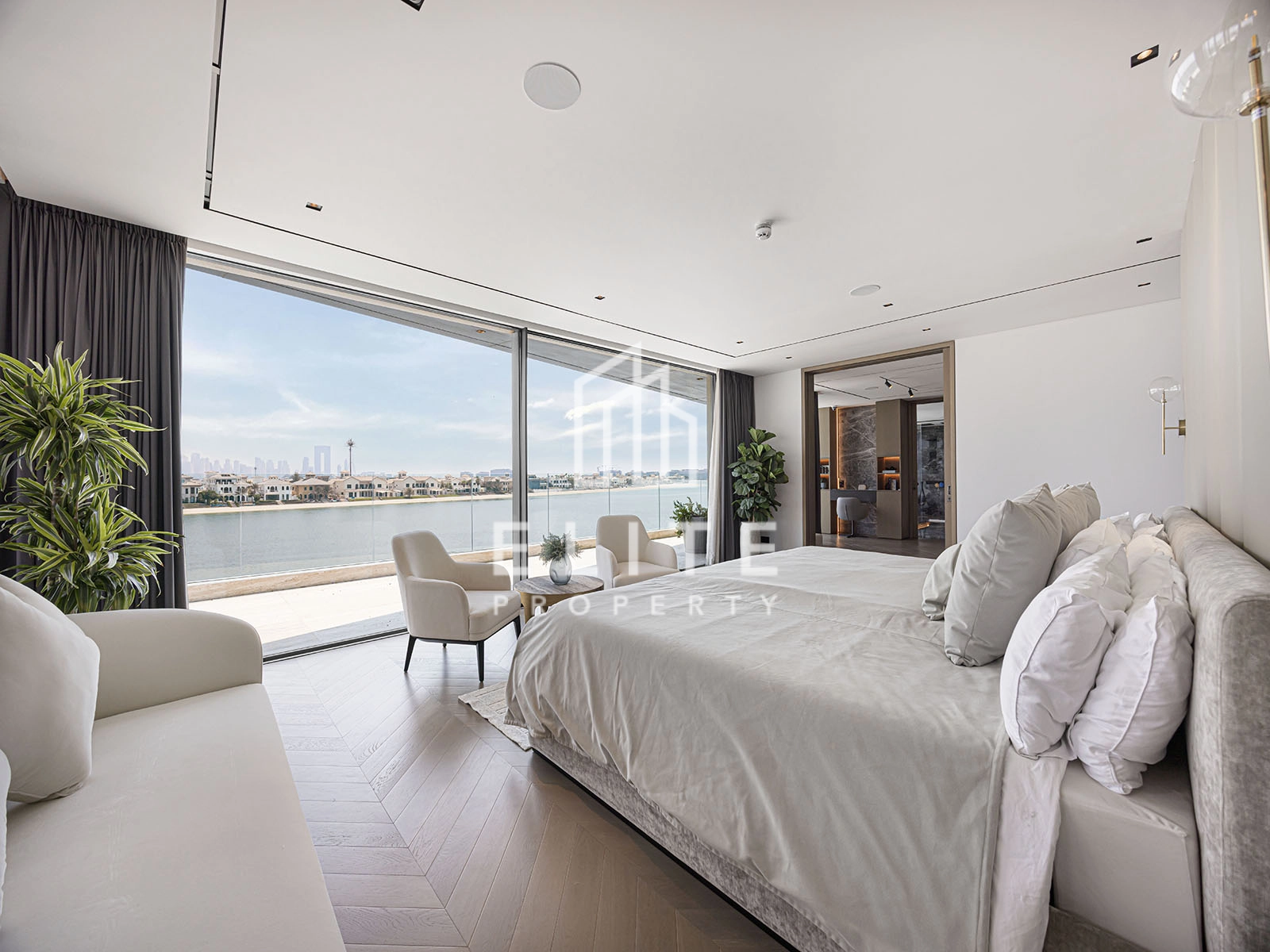 FAIRMONT RESIDENCES