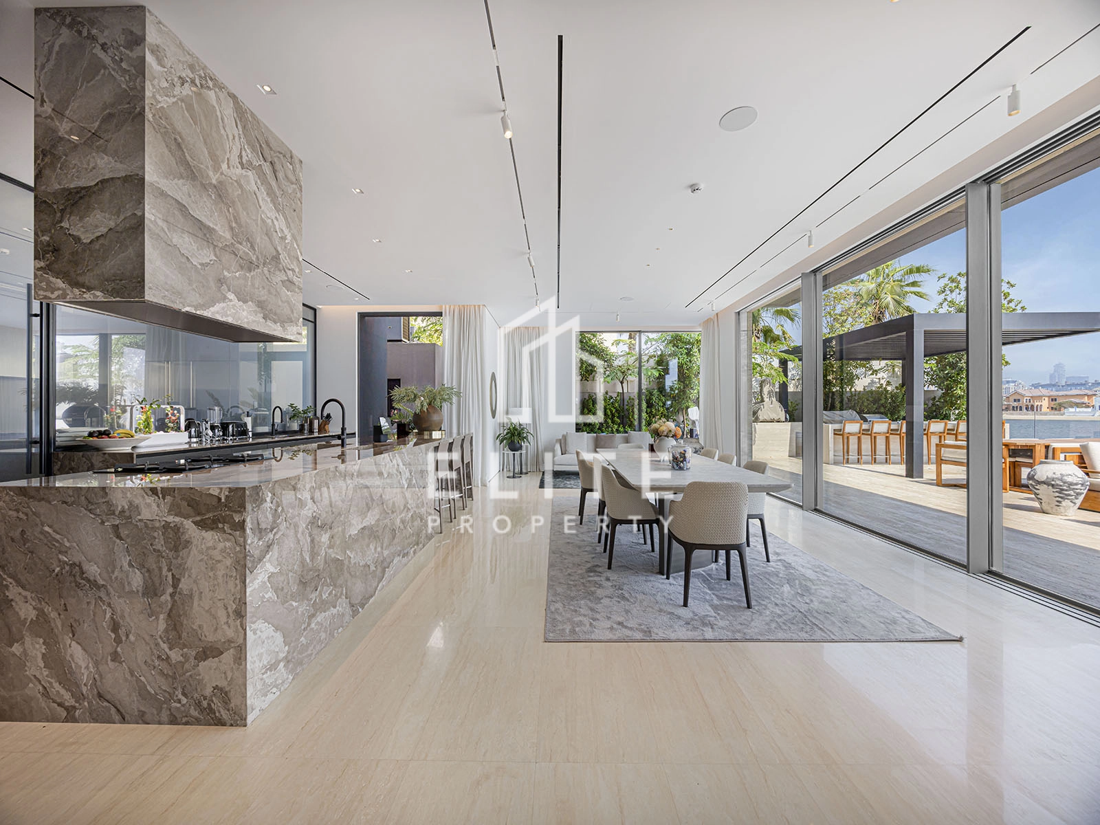 FAIRMONT RESIDENCES