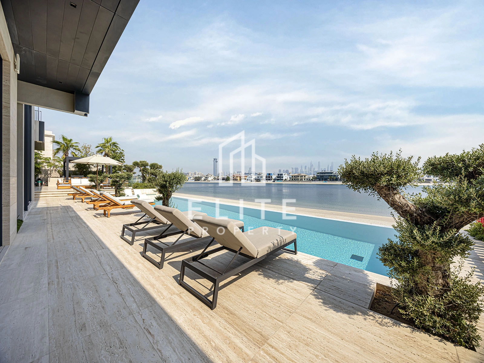FAIRMONT RESIDENCES