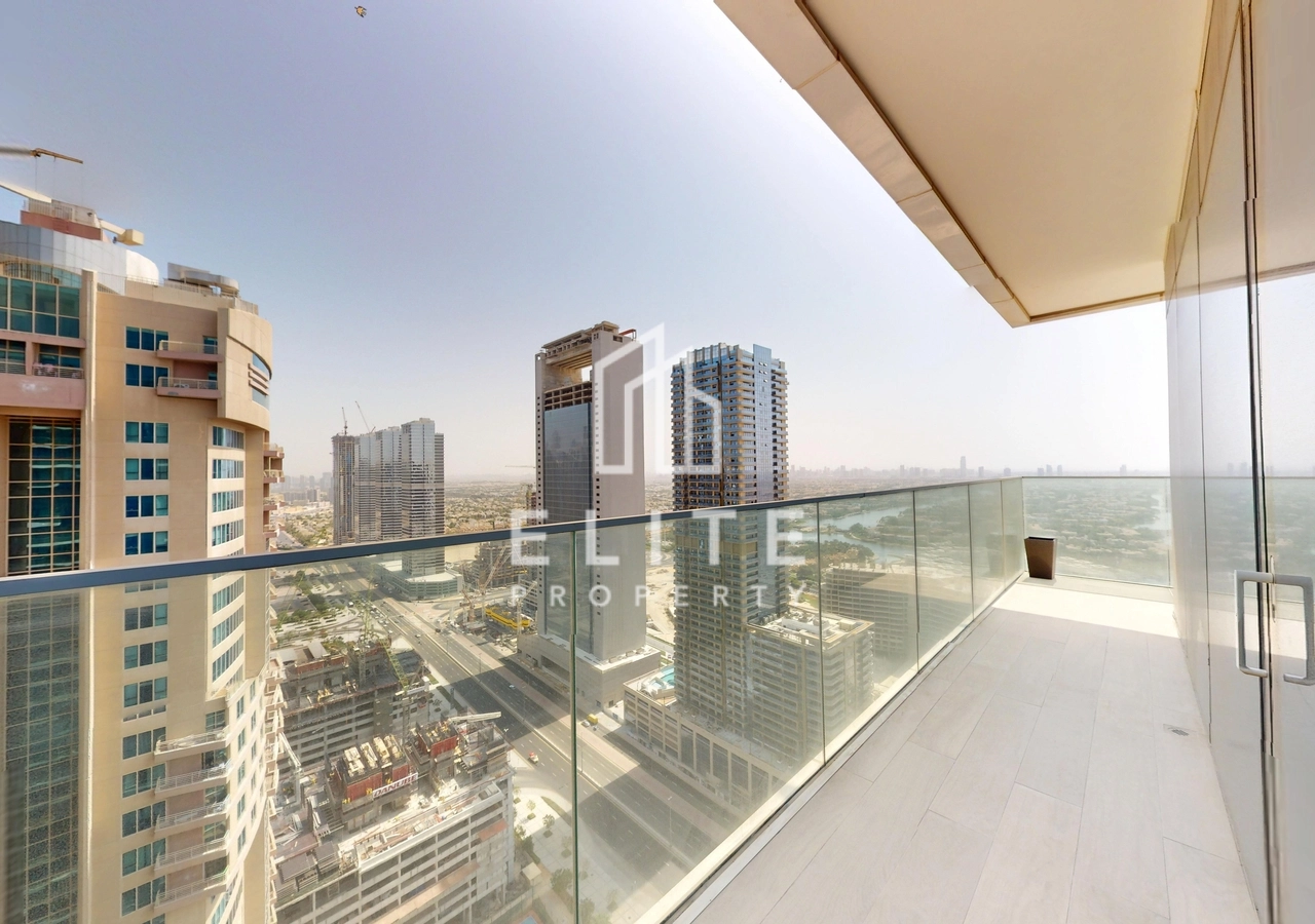 FAIRMONT RESIDENCES