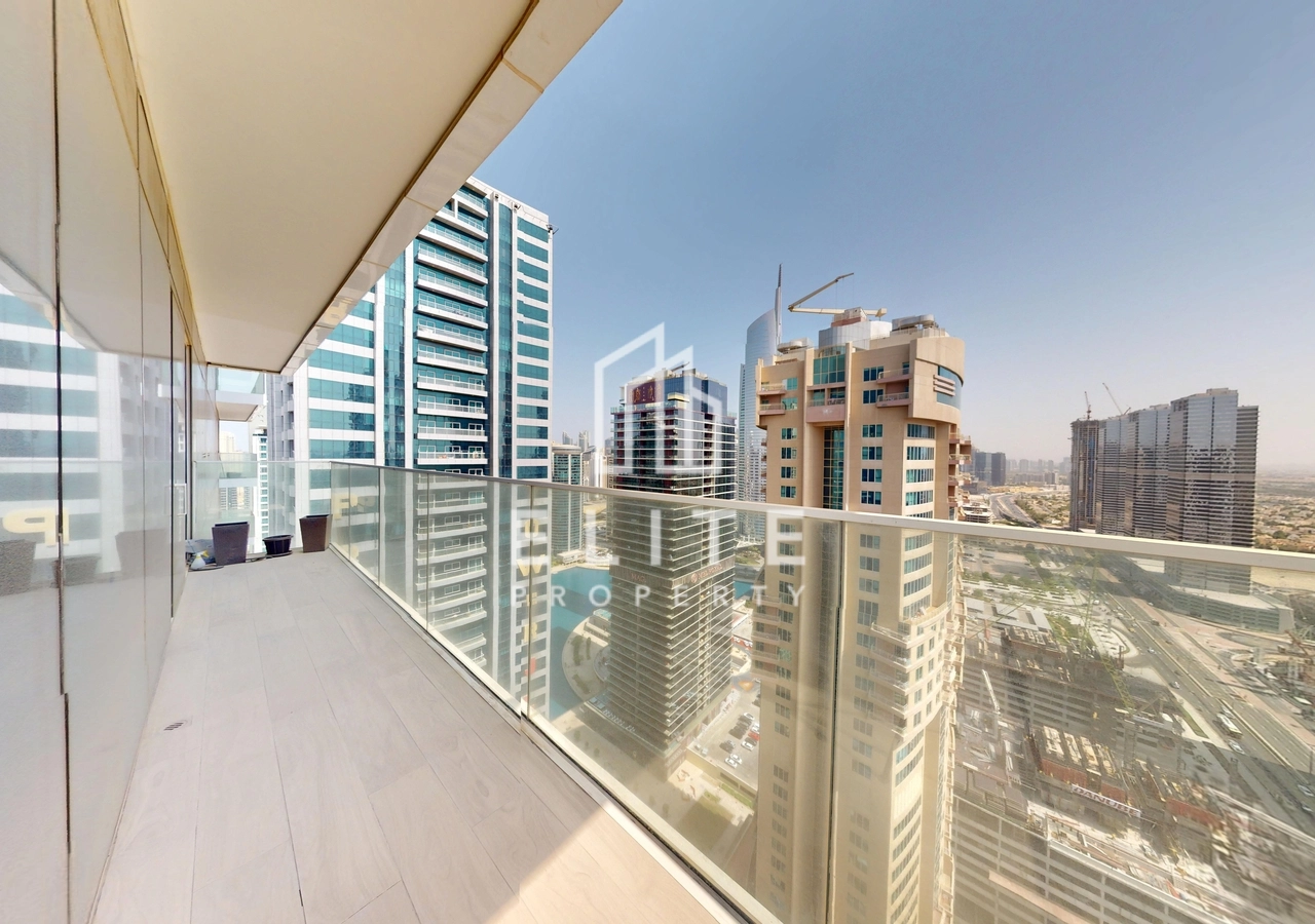 FAIRMONT RESIDENCES