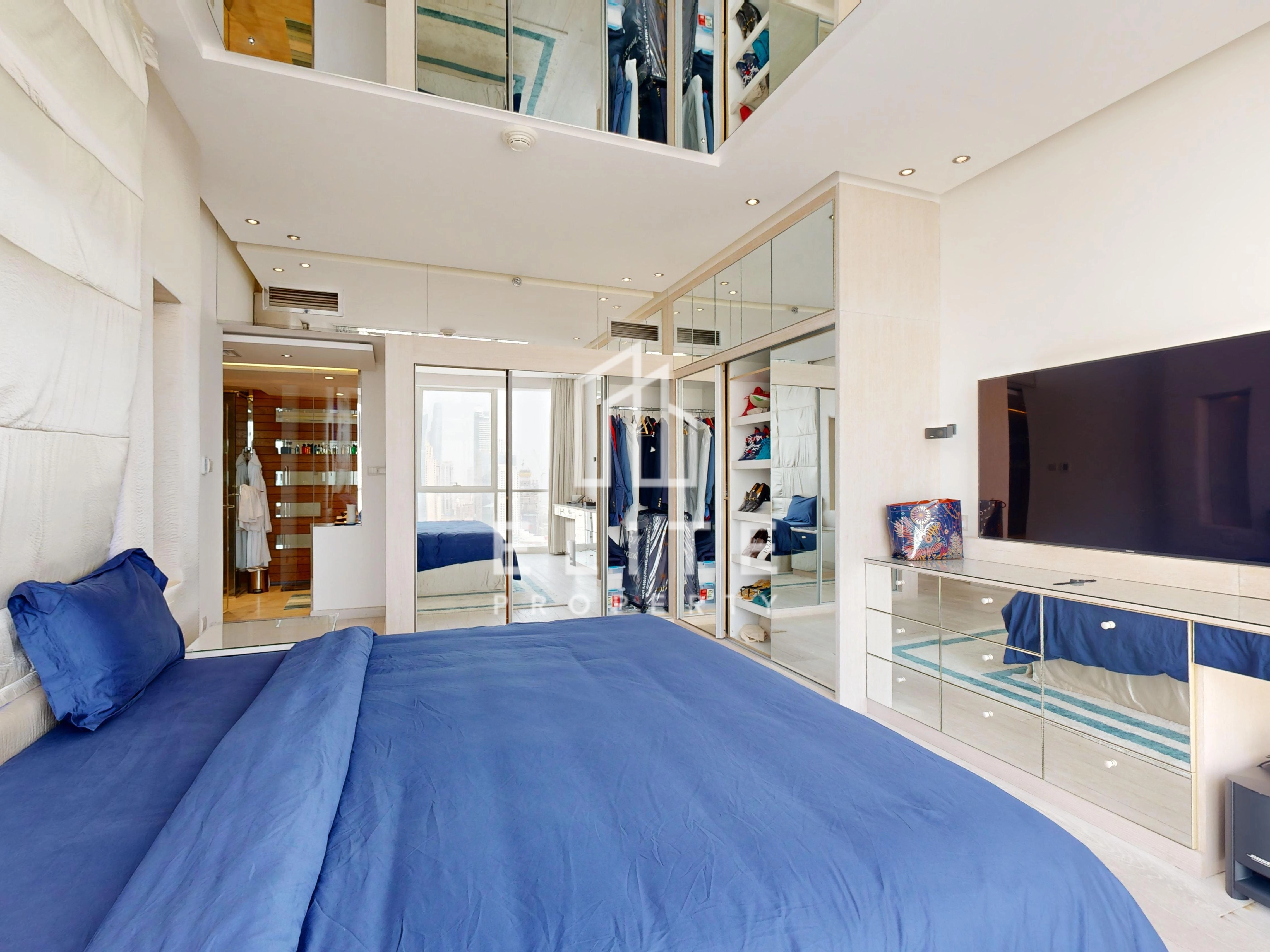 FAIRMONT RESIDENCES