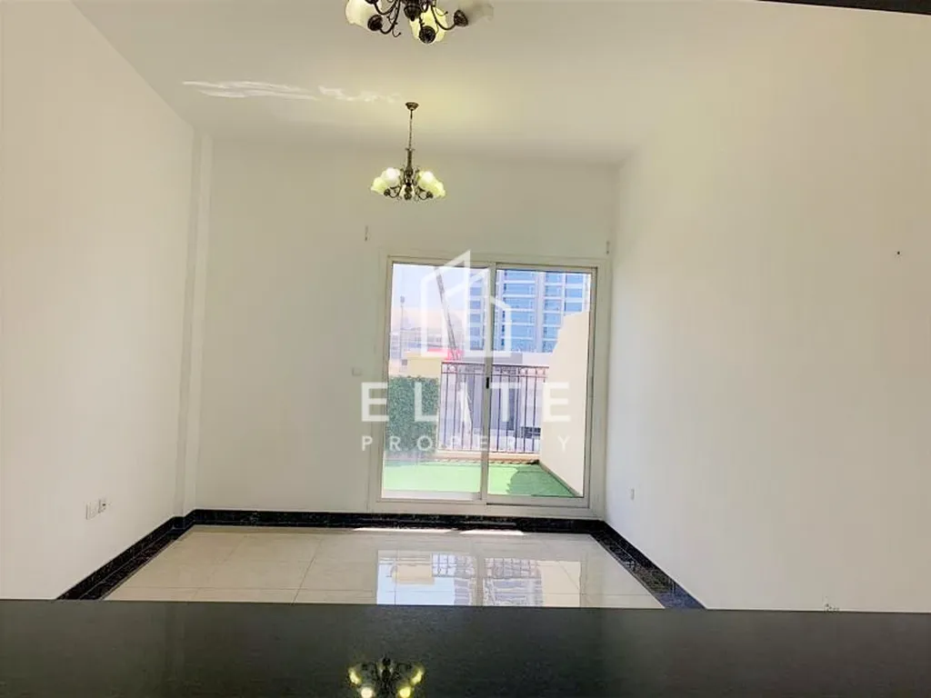FAIRMONT RESIDENCES